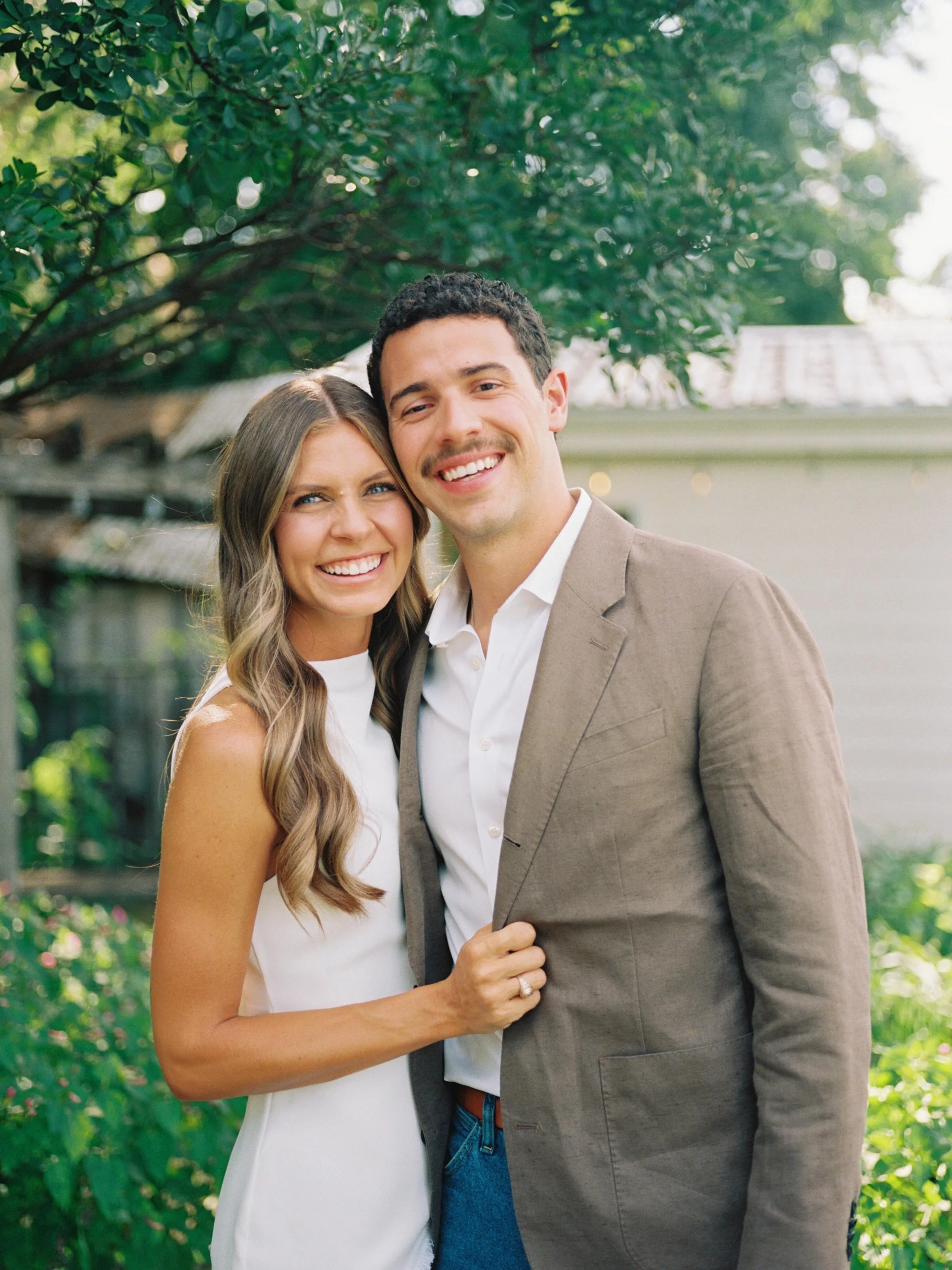 bestie got married (!!) and i brought my camera along because i always do.

a weekend of the purest joy &amp; everyone in the room claiming to be their biggest fan, but it&rsquo;s seriously me- love them forever