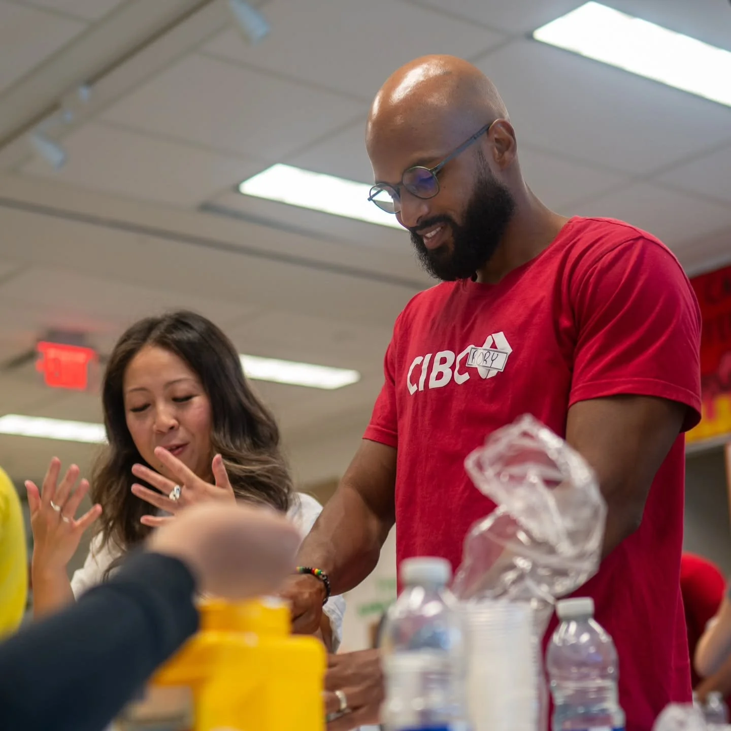Our #STEM Kits bring hands-on learning to children, youth, caregivers, and educators, sparking curiosity and confidence outside of the classroom through experiments in chemistry, electricity, physics, and engineering. Thanks to our amazing volunteers