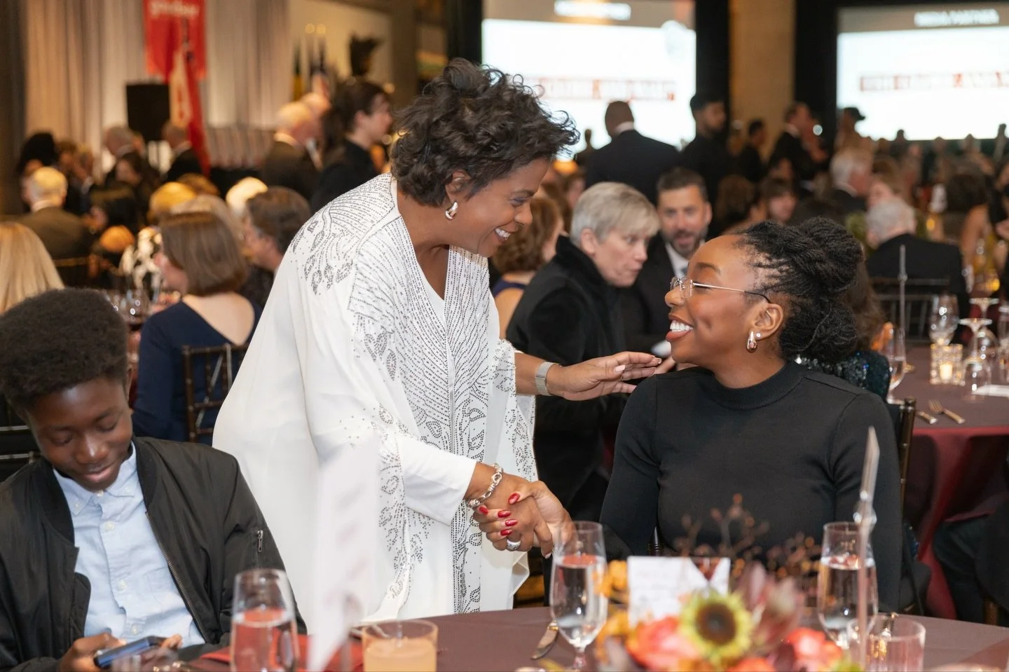 Are you ready for our Gairdner Science Week Recap?! ✨

Visions of Science youth had the amazing opportunity to attend both the Gairdner Connects Student Networking Lunch, and the 2025 @gairdnerawards Gala!

Youth connected one-on-one with award-winni