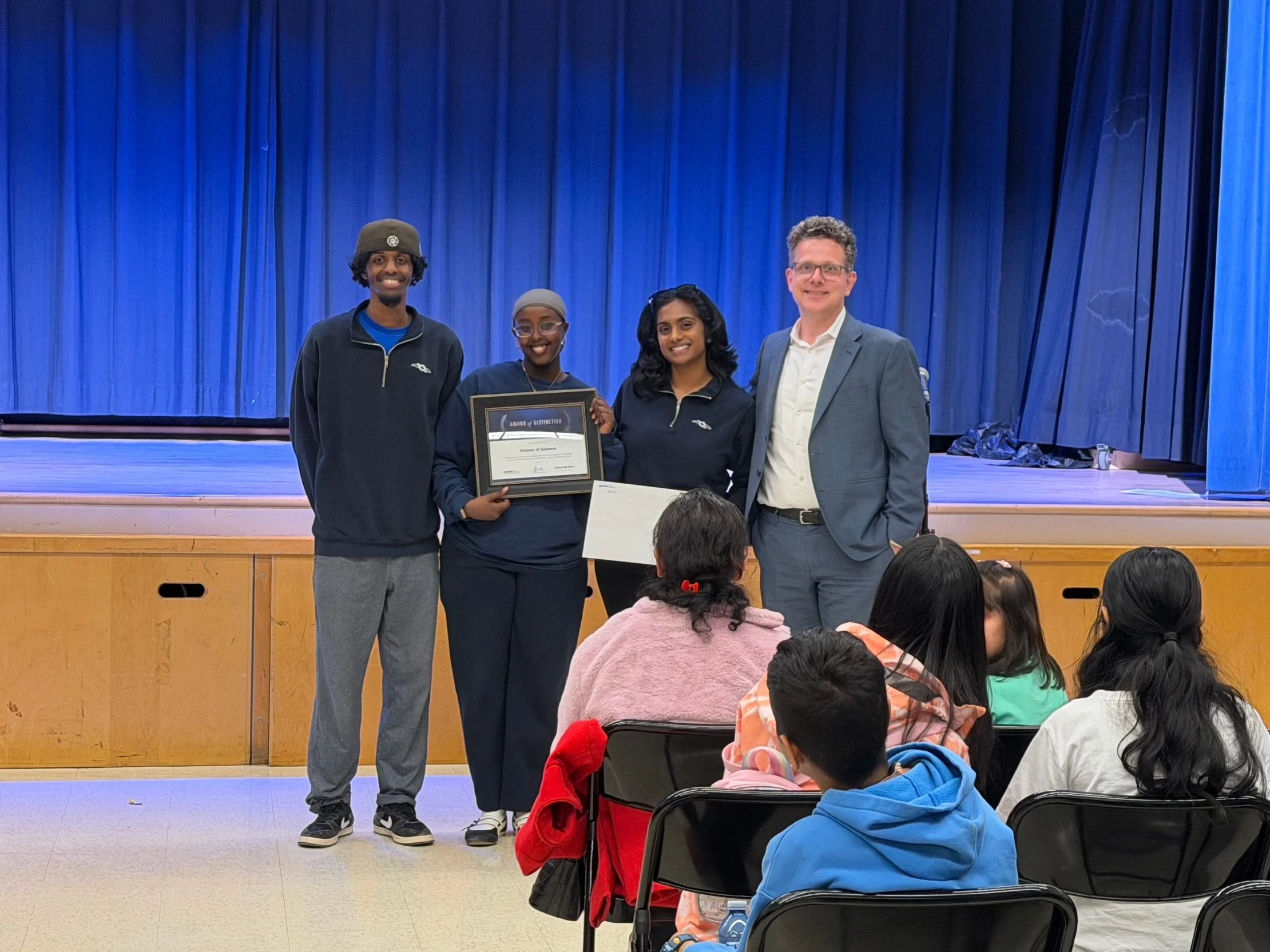 We&rsquo;re honoured to share that Visions received an award from the Peel District School Board in recognition of our 𝗘𝗾𝘂𝗶𝘁𝘆 𝗶𝗻 𝗘𝗱𝘂𝗰𝗮𝘁𝗶𝗼𝗻 work! The award was presented during our Community Engagement event last night at Balmoral Sen