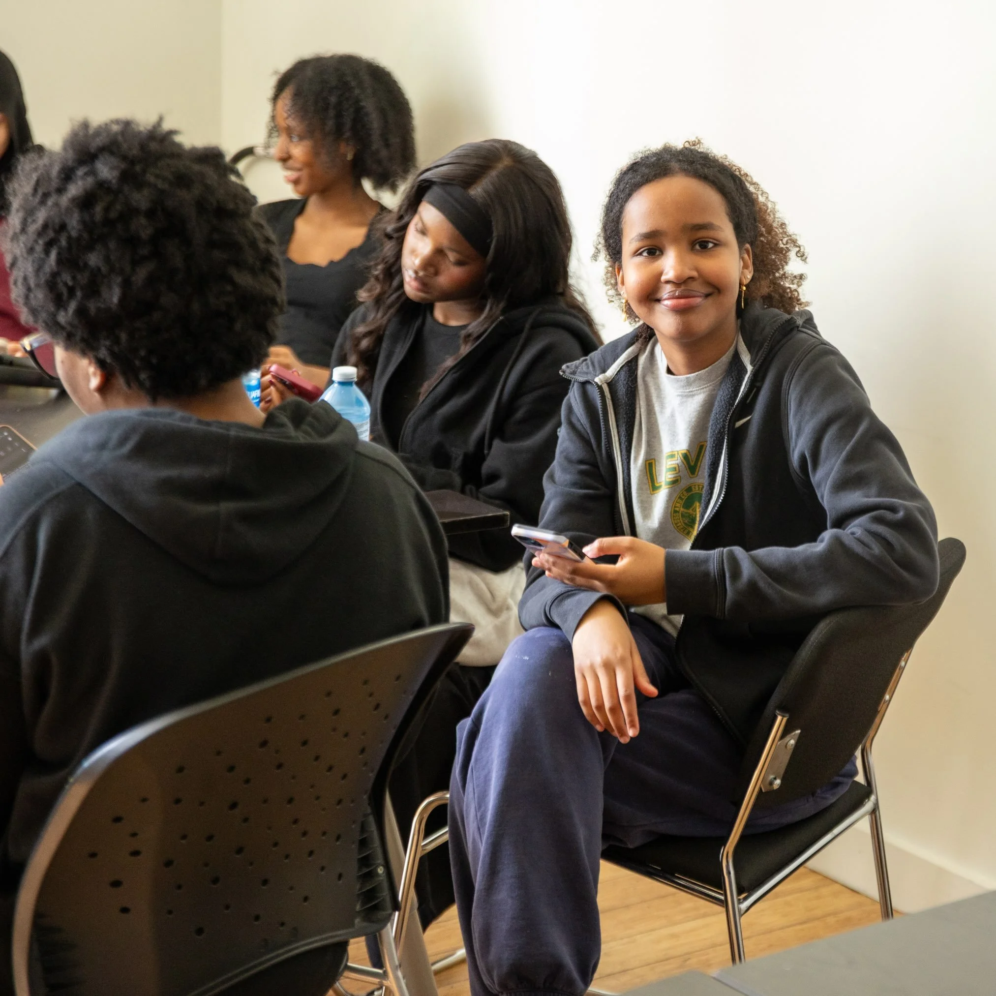 We recently hosted a Career Readiness Workshop for 28 of our Launch youth in grades 10 to 12, who are interested in internships and learning more about career pathways. 👩🏾&zwj;⚕️👷🏾&zwj;♂️👩🏿&zwj;🚀🧑🏾&zwj;🏭👩🏽&zwj;🔬 Designed to support profe
