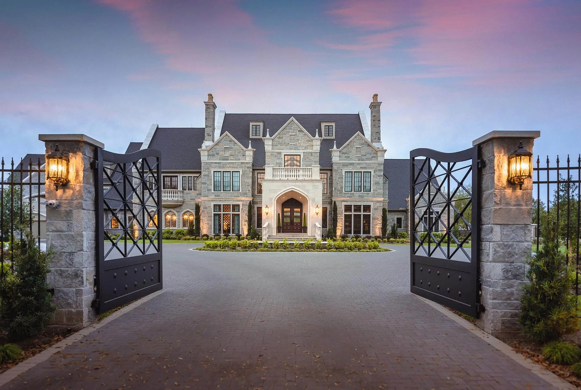 How to Choose the Right Custom Builder for You