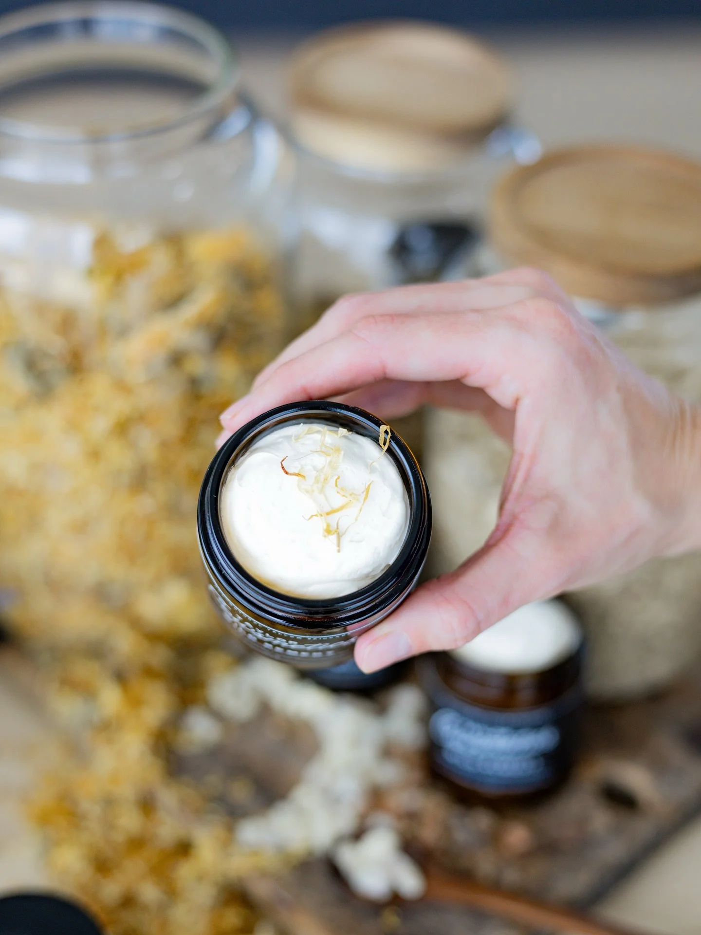 Your skin absorbs everything you put on it &mdash; and up to 60% absorbs into your bloodstream &mdash; so why are most skincare products loaded with chemicals, toxins, and synthetic fragrances?

At Taylor Cowsmetics, we believe less is more.
No fille