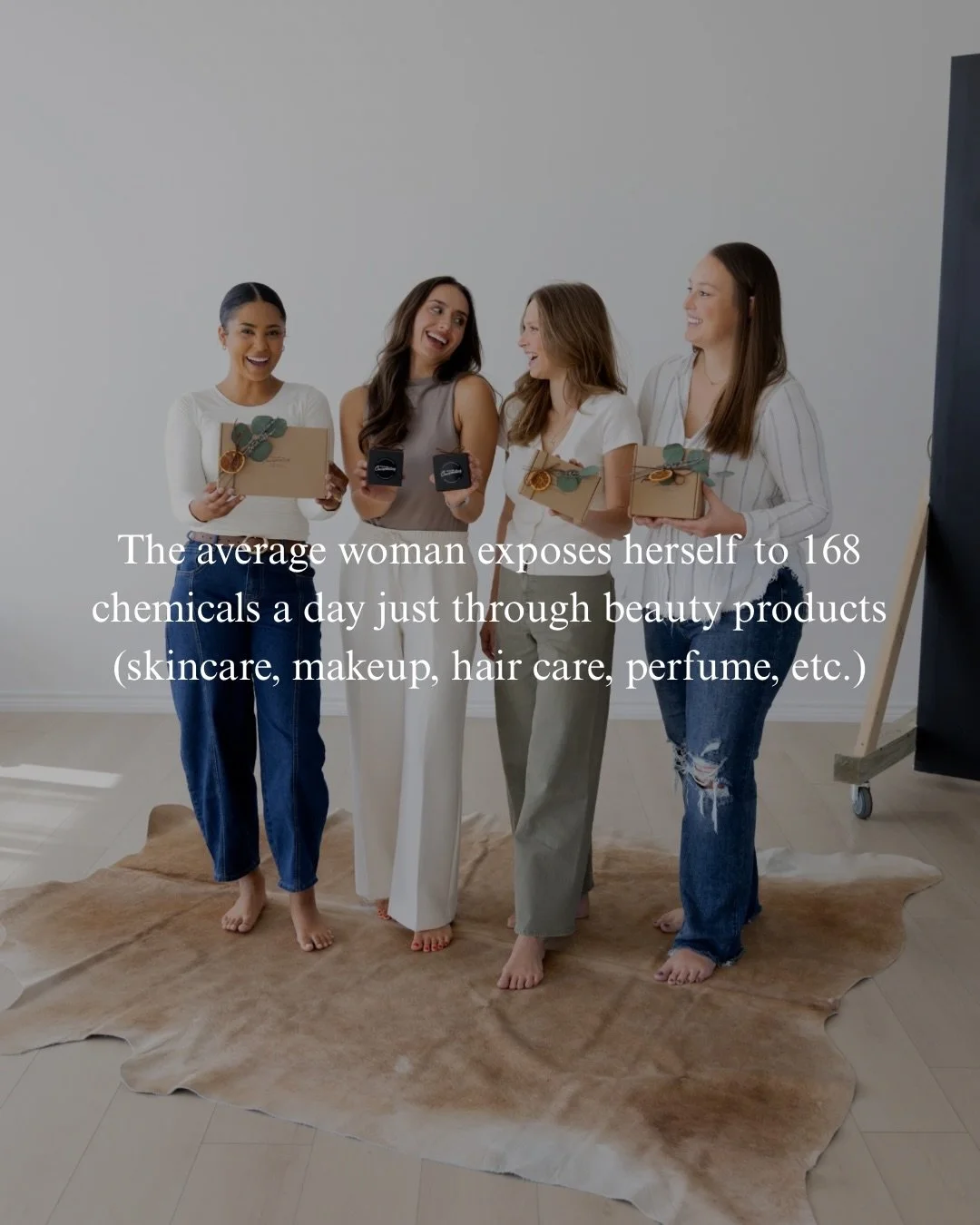 Don&rsquo;t miss slide #6!! 🚩🫣 Save this for the next time you&rsquo;re reading ingredient labels! 

The reality is&hellip;
You can eat clean &amp; organic.
Drink filtered water.
Swap to &ldquo;clean&rdquo; products&hellip;

&hellip;and still be ex