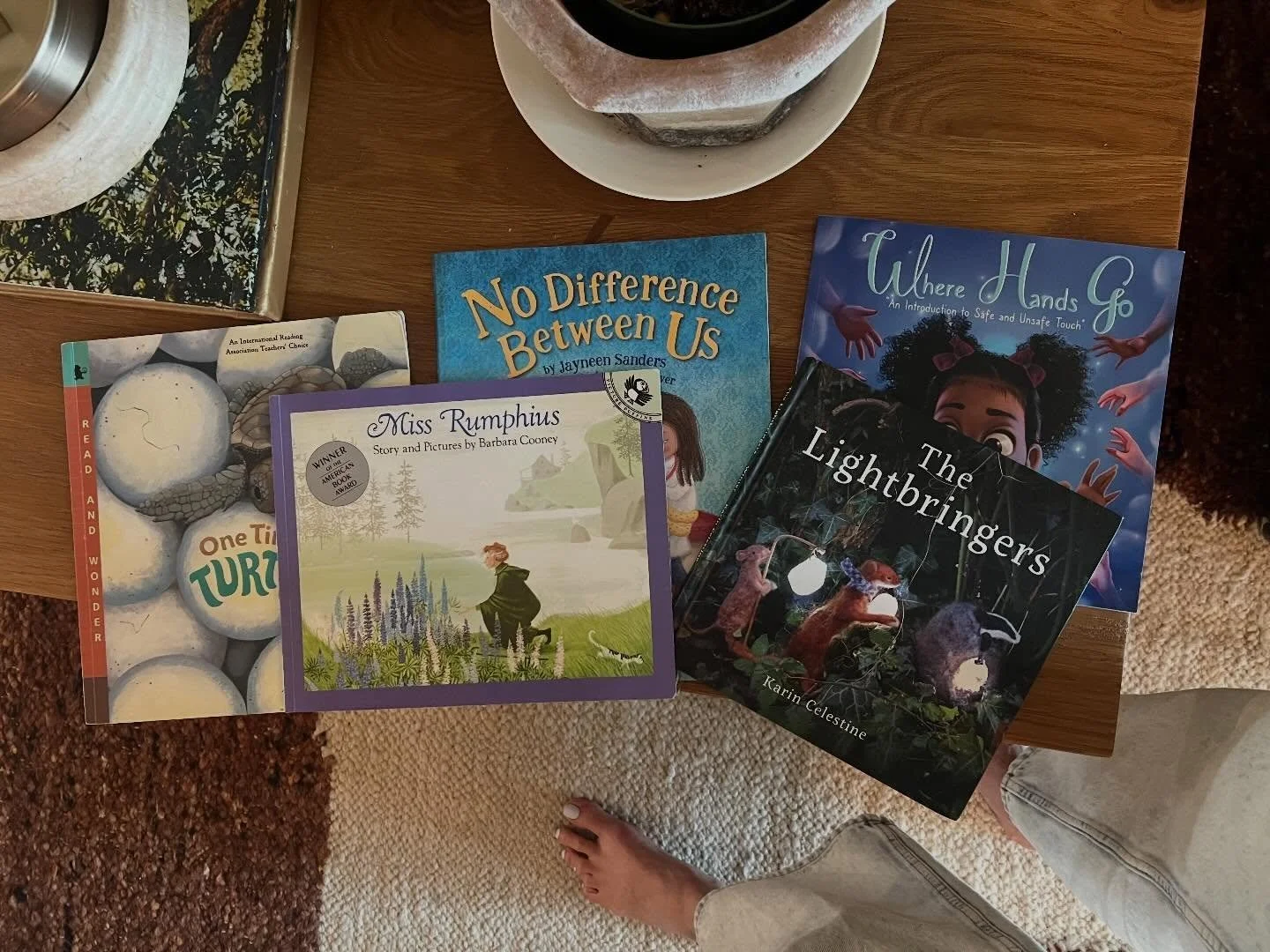 Some of our Wednesday reads all of which were little free library finds. Some holy listening. And a walk before lunch. 👯&zwj;♂️