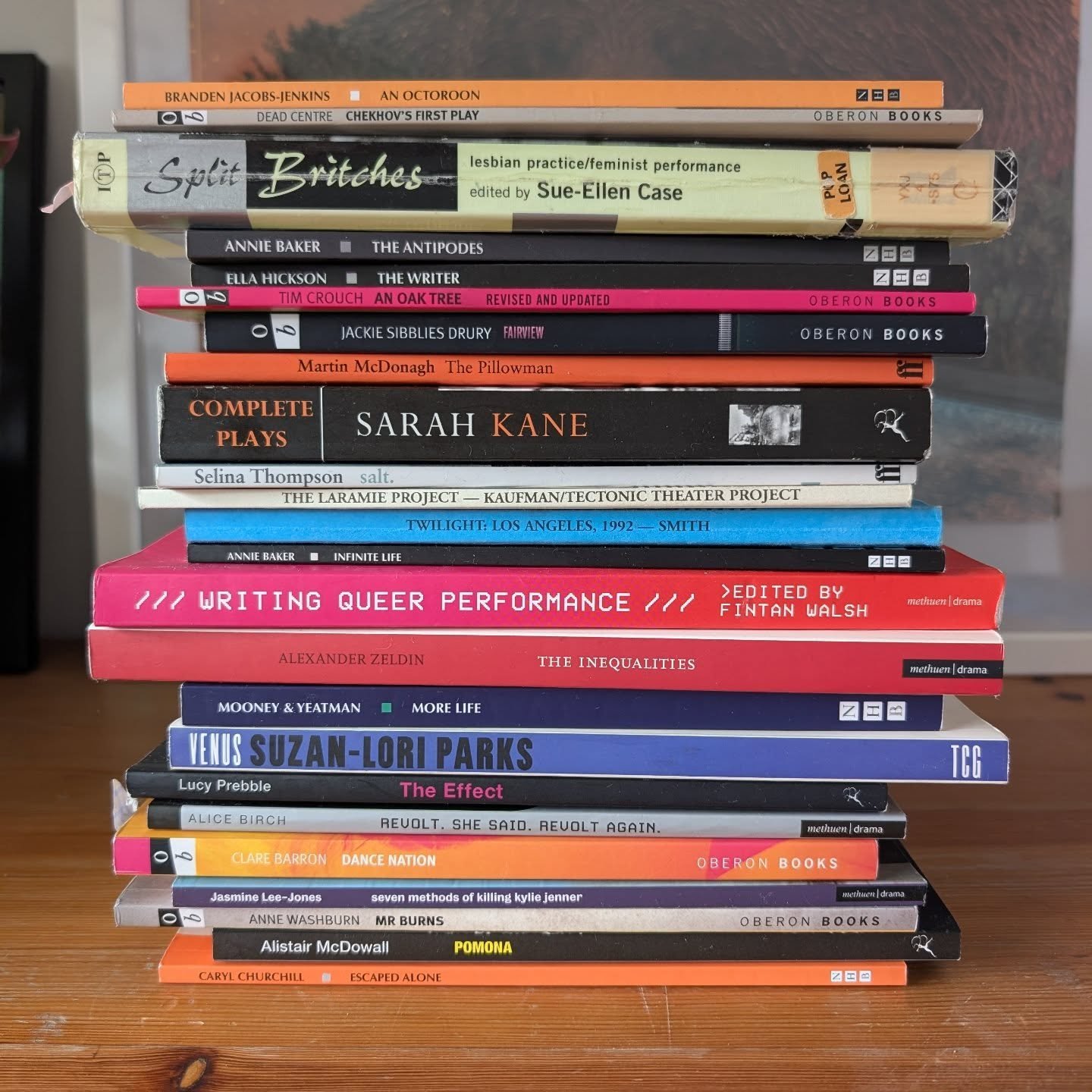 reorganising my bookshelves this week gave me a chance to pull out some of the texts I've been having a truly *chef's kiss* time teaching this term 😤 this stack is what made up my Contemporary British &amp; American Drama module, which has been a Bi