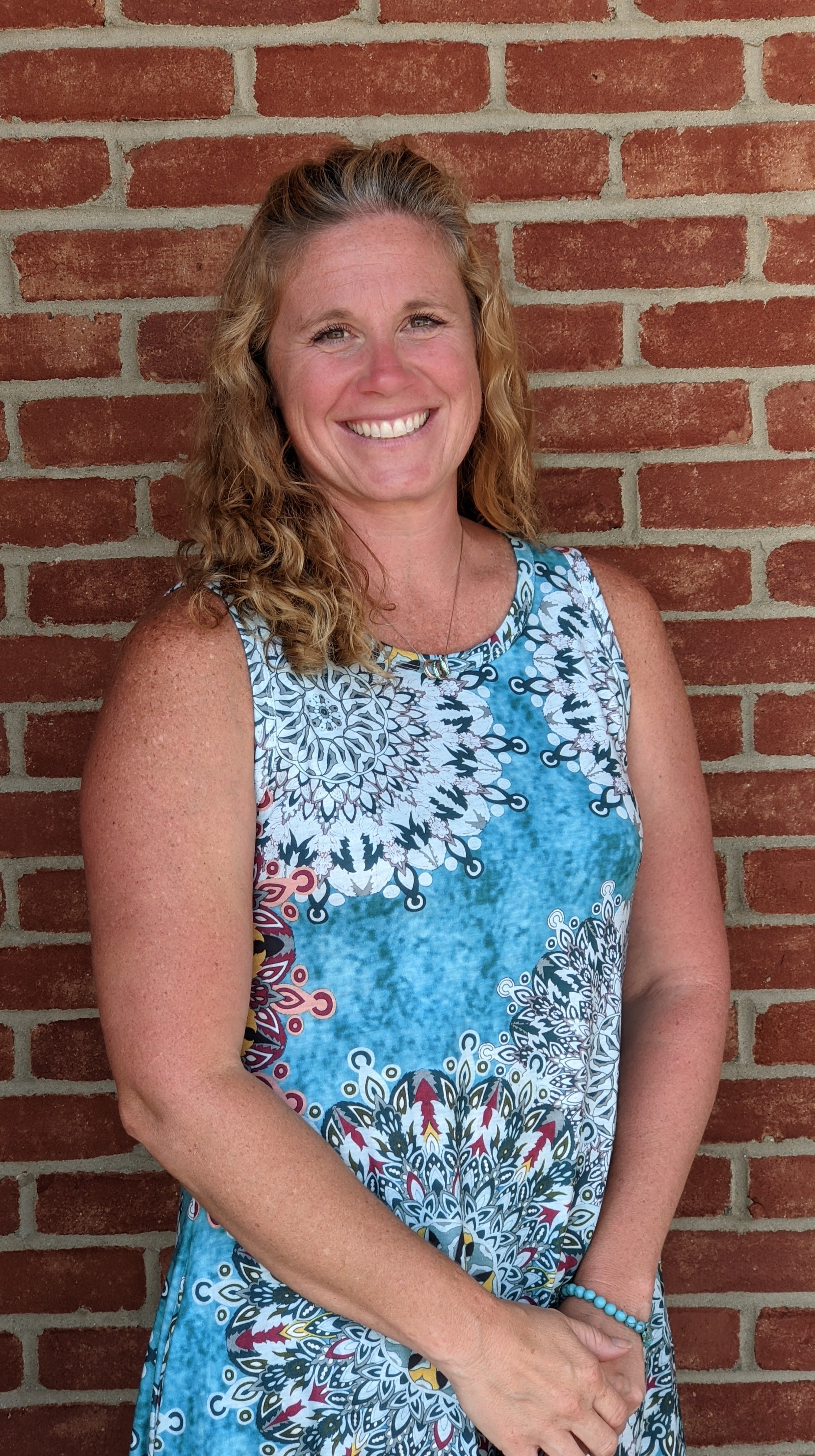 Ashley Spangler Headshot