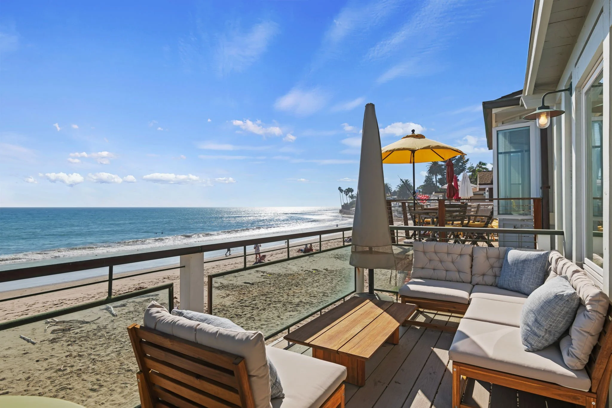 12-Patio Deck.jpg