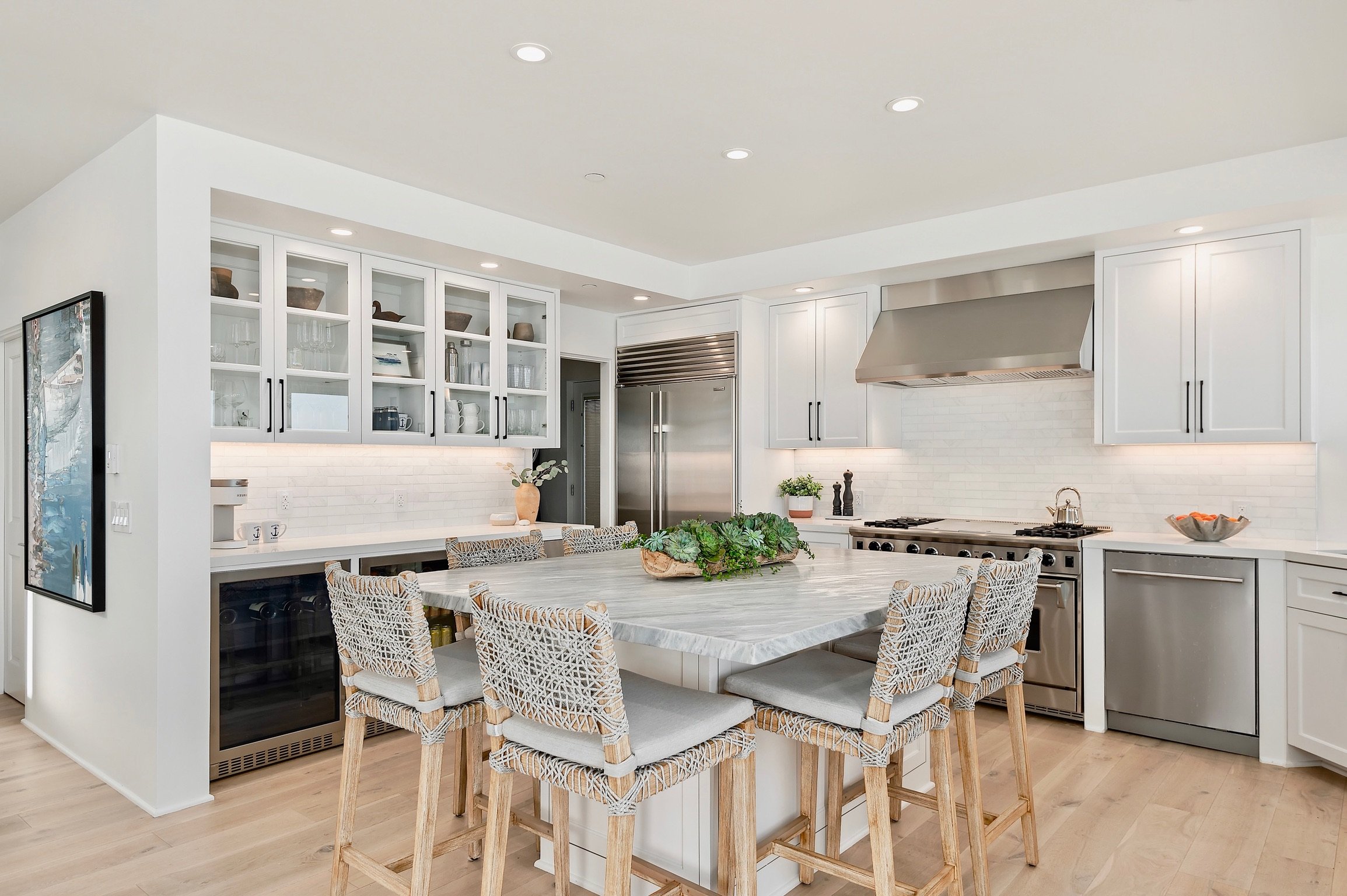 16 - Kitchen.jpg