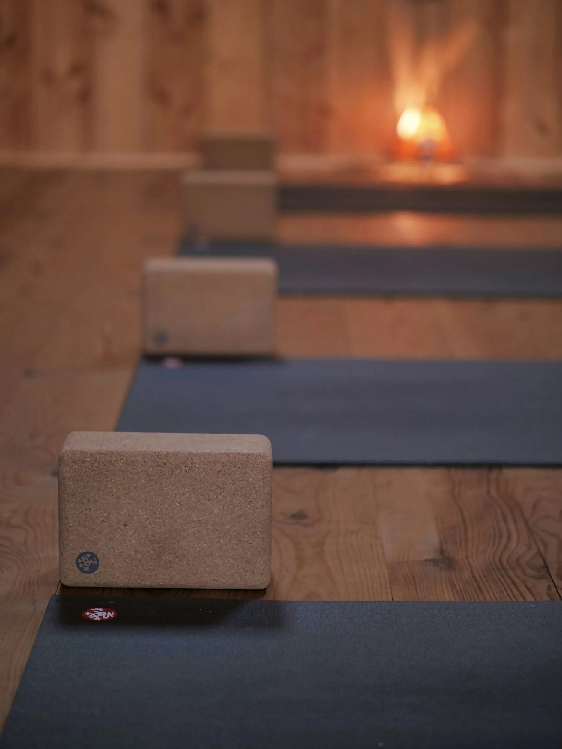 YOGA - 5 week series w/ Lorene Colon - TUESDAY EVENINGS 7pm 🕖