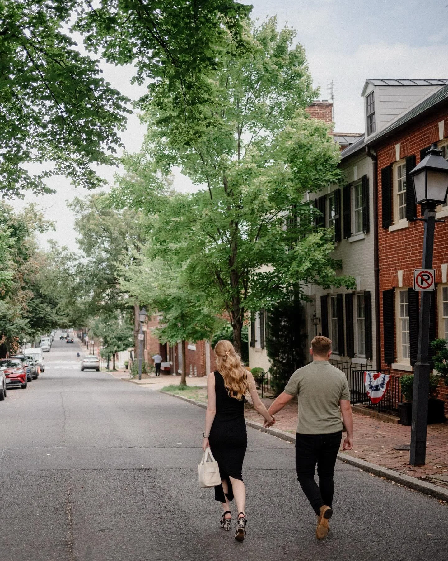Luke + Greta&rsquo;s engagement session in Old Town Alexandria !
