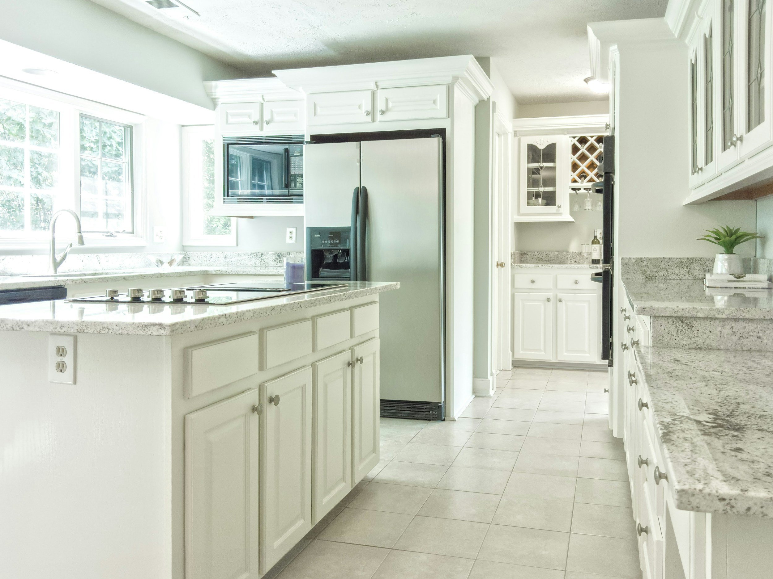 A Guide to Painting Interior Cabinets