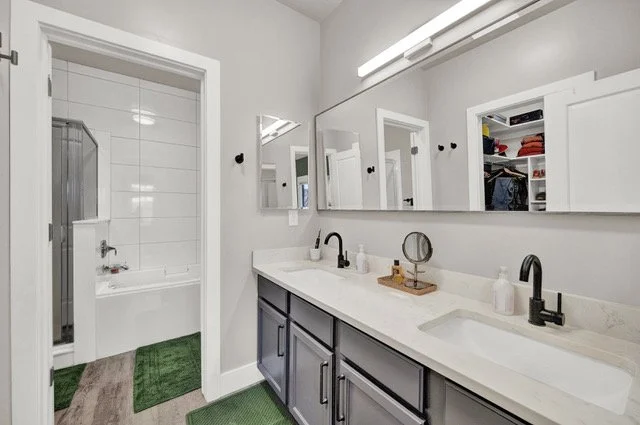 Primary Ensuite2.jpeg