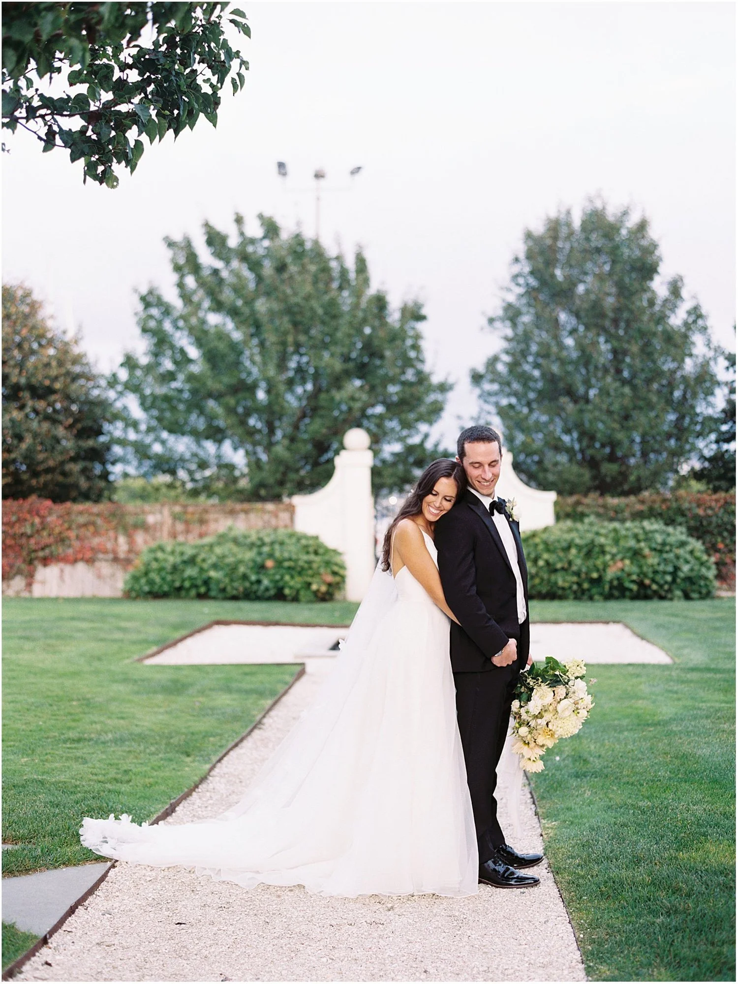 belle_mer_newport_rhode_island_paige_burlone_chris_jones_goat_wedding_photographer_photo_1158.jpg