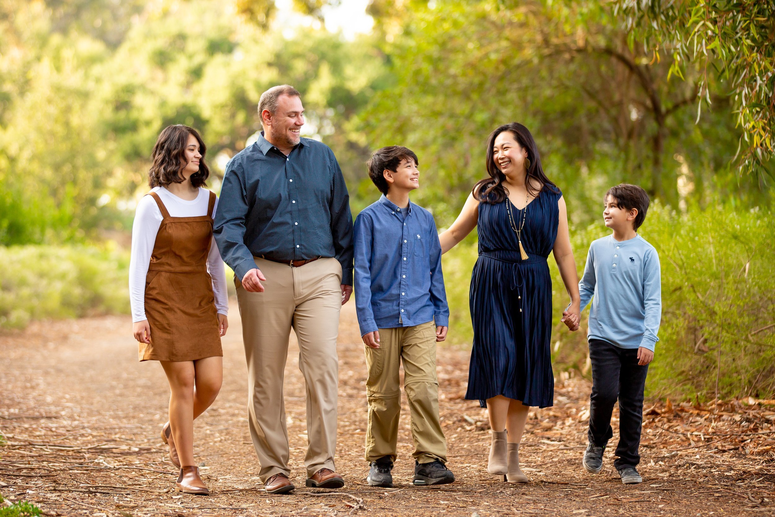 Mission-Viejo-photographer-family-annual.jpeg