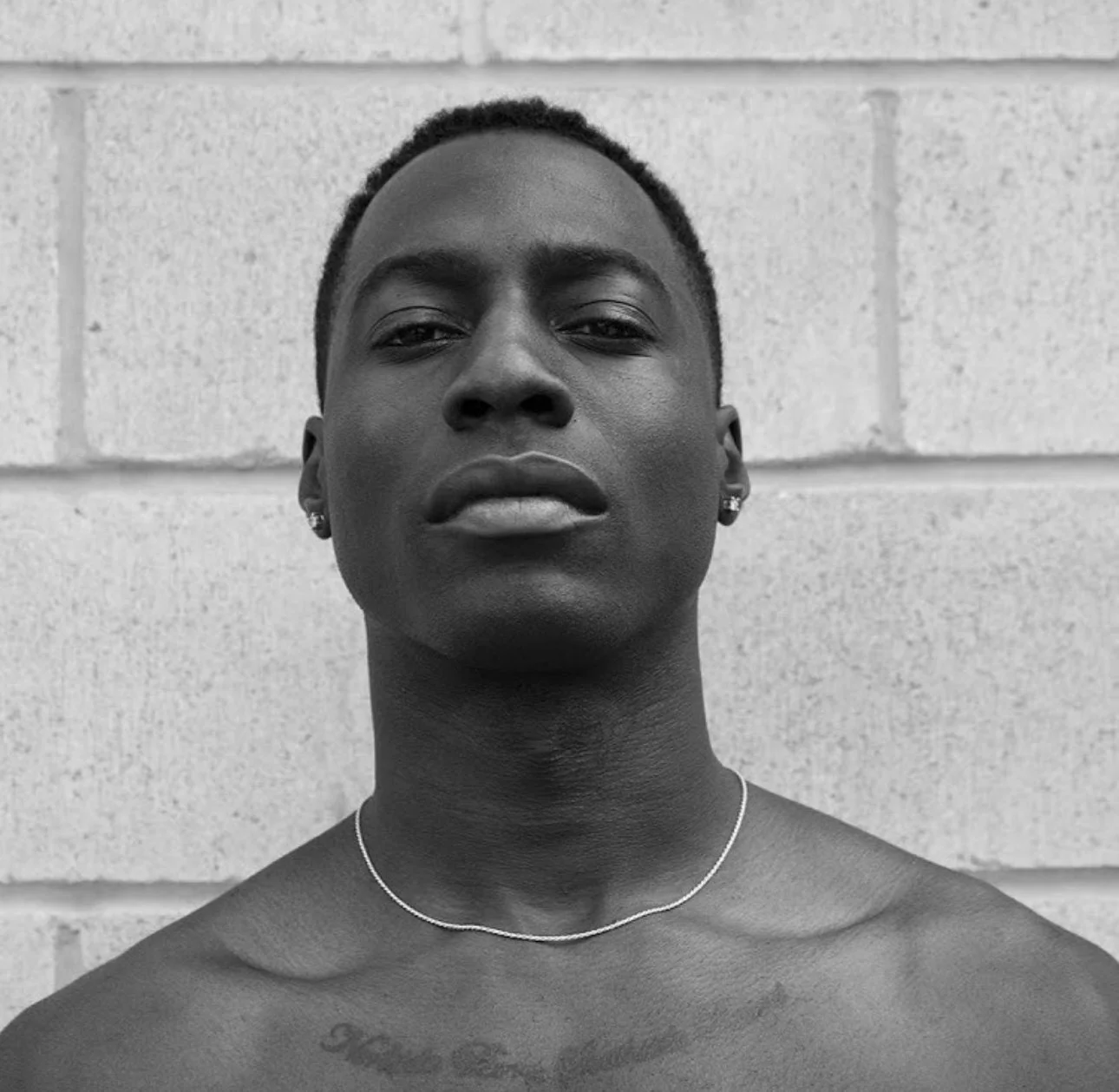 Shot by @olu.seye for project & portfolio