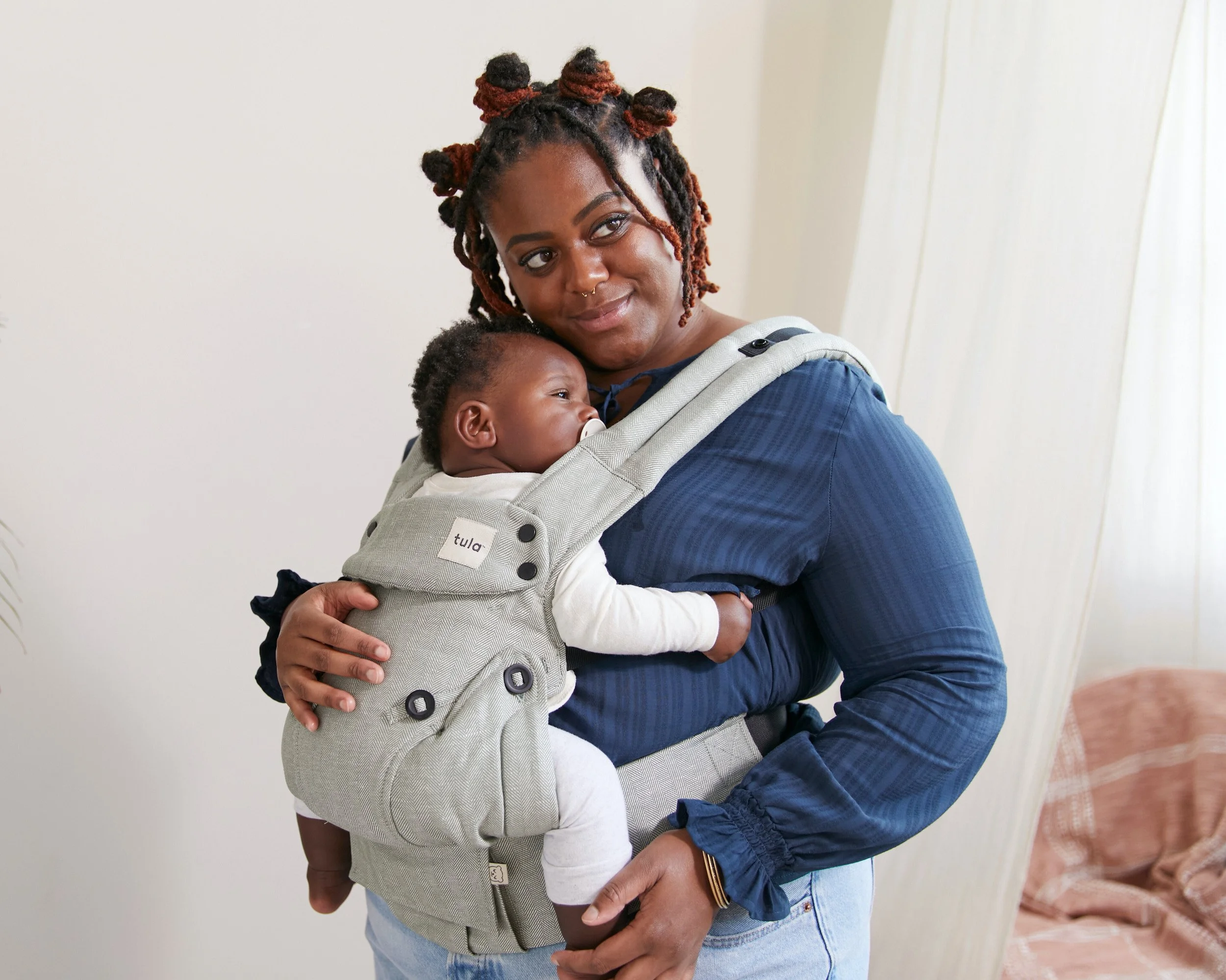 tula_linen_brand_writing