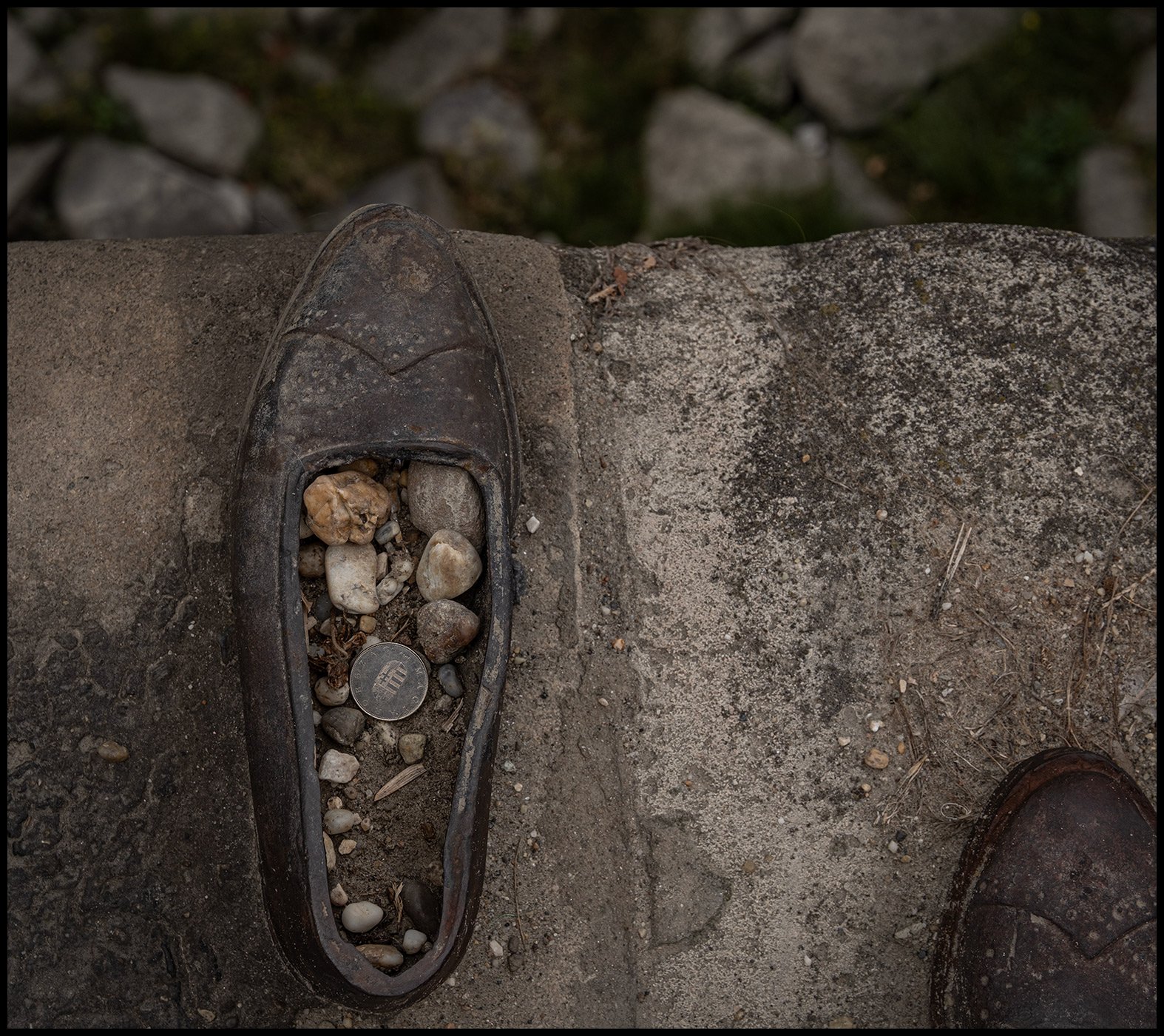 europe-budapest-shoes-along-the-danube-crop_DSF0355.jpg