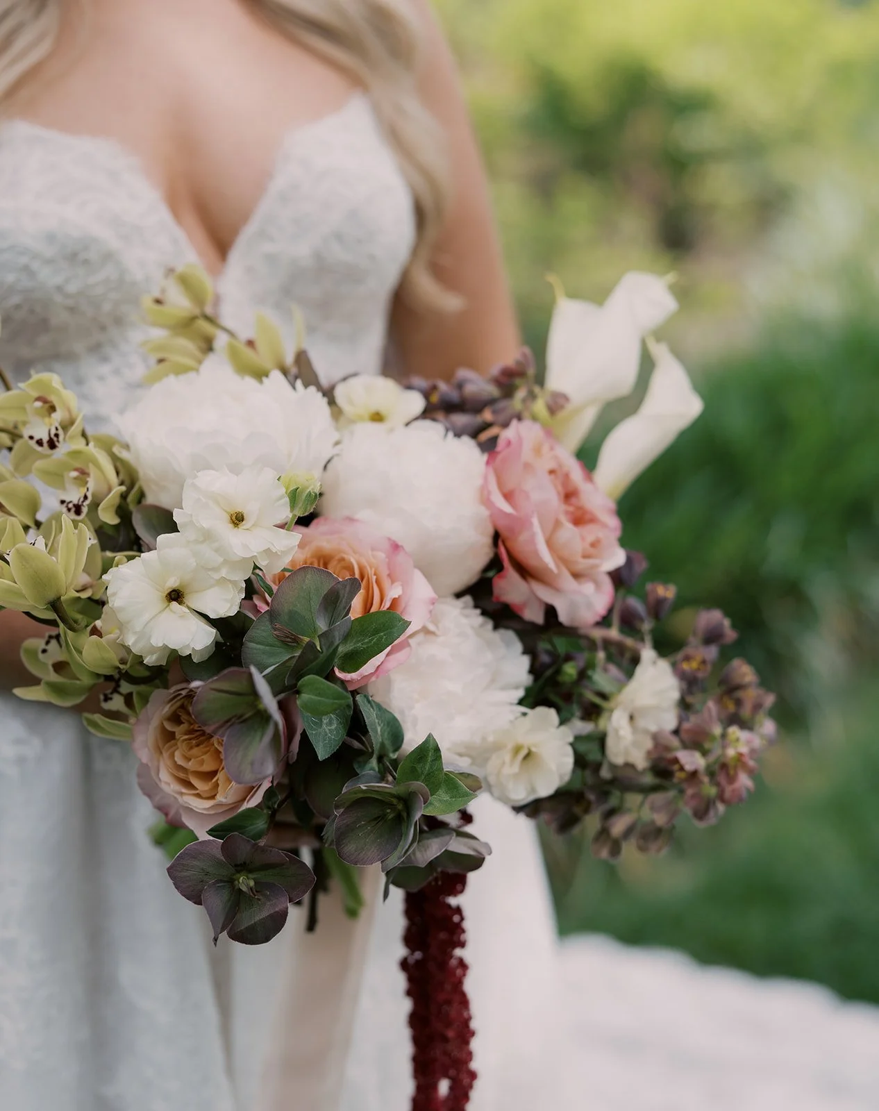 MADISON+SHANE_FIRSTLOOK+WEDDINGPARTYPORTAITS-134.jpg