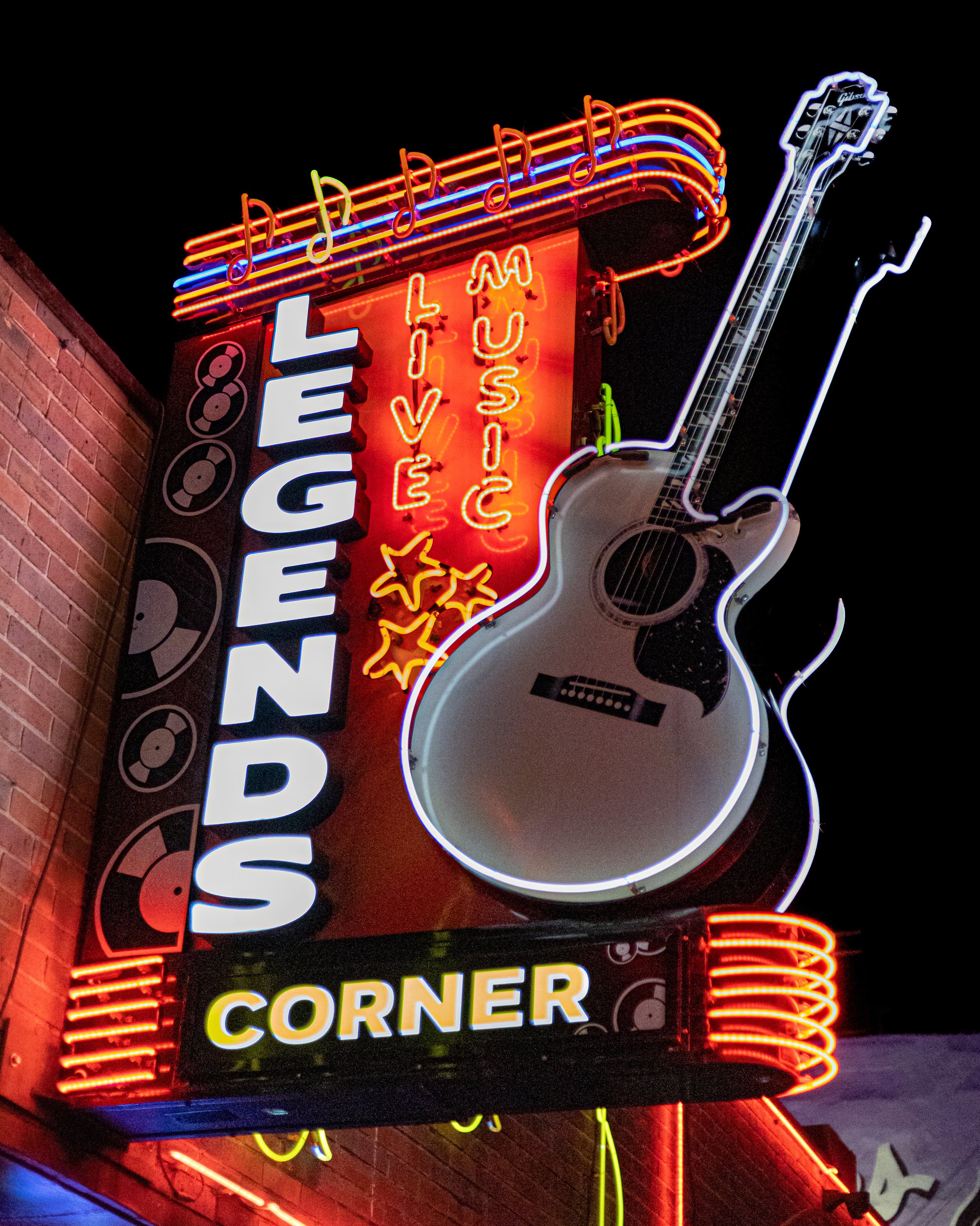 Live music bar