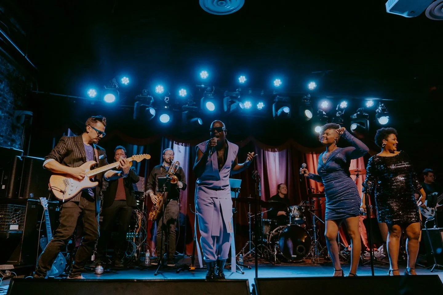 TOMORROW NIGHT!! Come out to Brooklyn Bowl for &ldquo;Hot Funk in the Wintertime&rdquo; &mdash; funky hits from Prince, Stevie Wonder, Sly and The Family Stone, &amp; more!! Grab your tix now 😎

📸 @jesswilliamsphoto