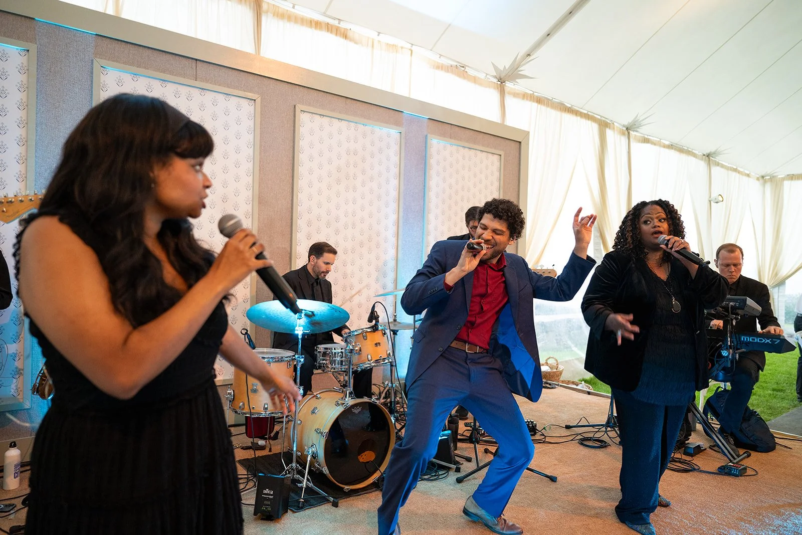 We got them moves like Jagger 😎 🕺🏼

📸 @laurenlarsenstudio