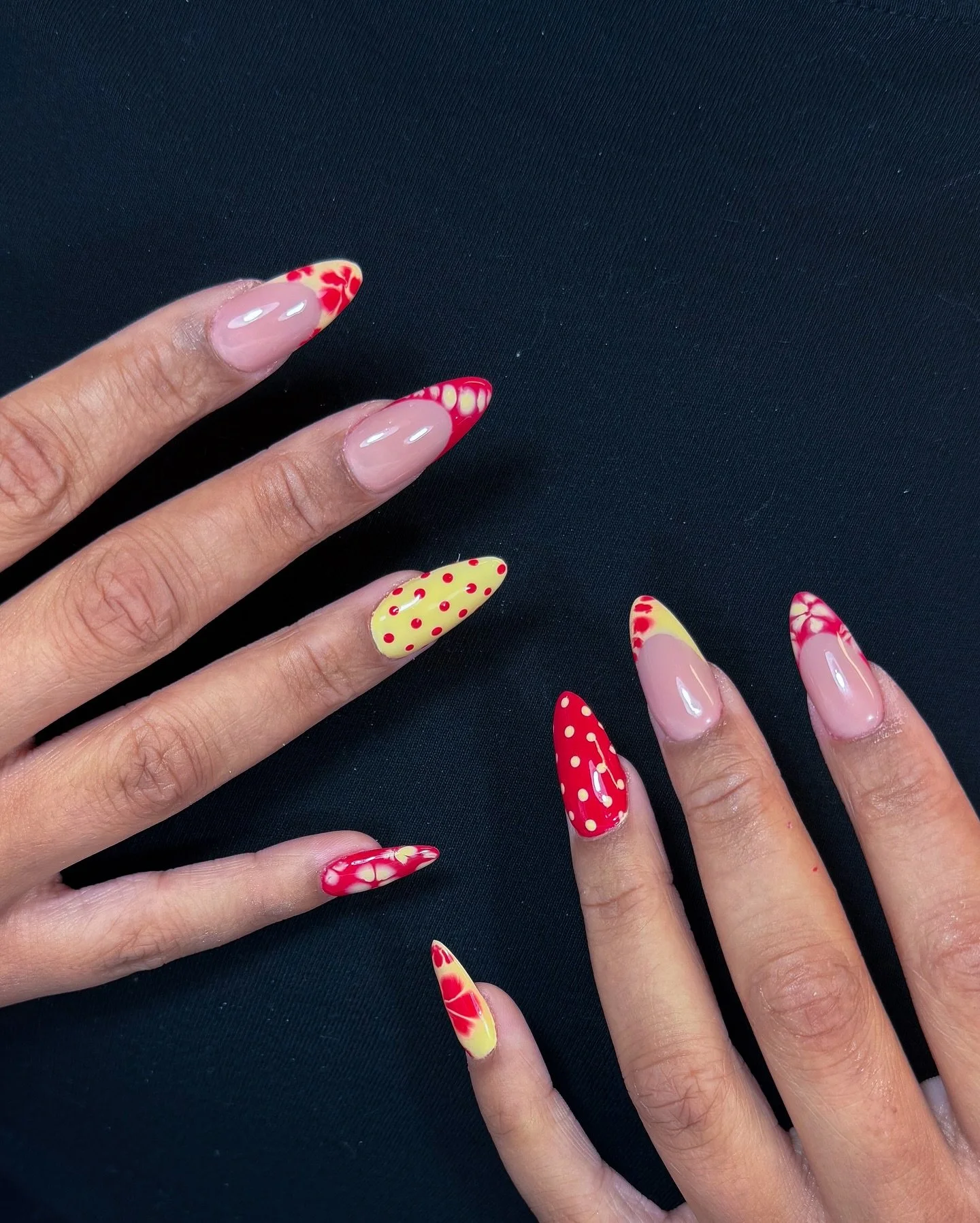 🍓🍋 Dotty Summer Vibes 🍋🍓
Playful, punchy, and full of sunshine!
A mix of bright red, lemon yellow, polka dots, and floral details to bring all the retro fun to your fingertips ☀️🌼
Perfect for when you&rsquo;re feeling bold and cute at the same t