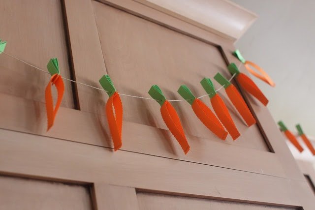 DIY Carrot Garland