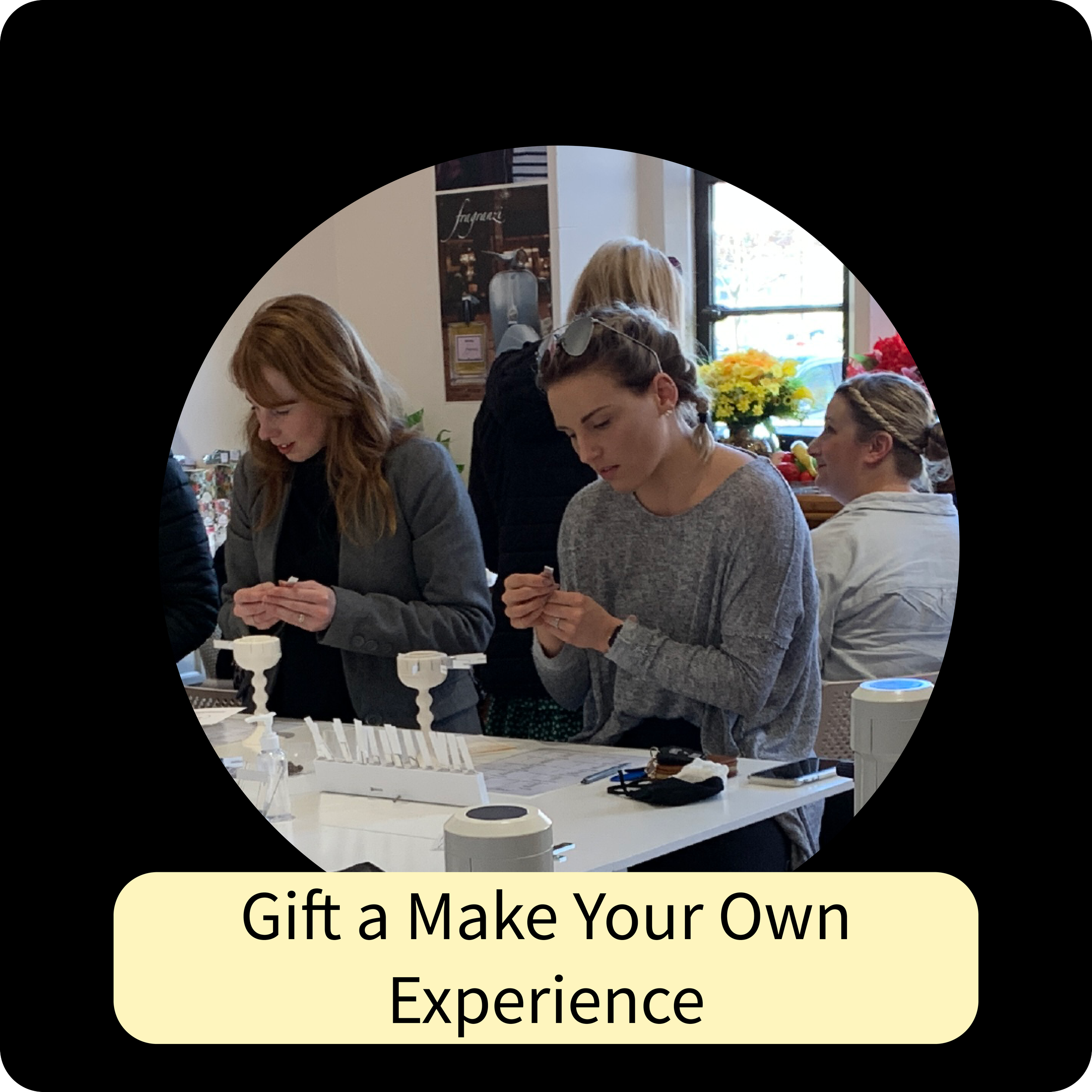 Gift a Make-Your-Own Fragrance Design Experience
