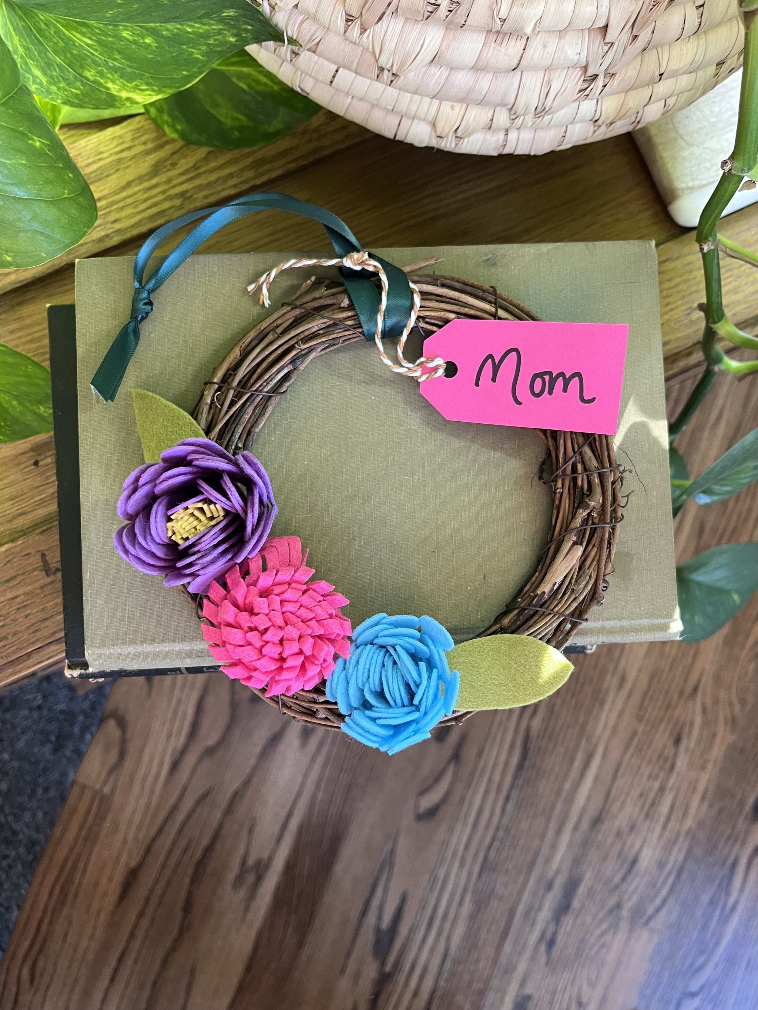 Mother's Day Arts & Crafts