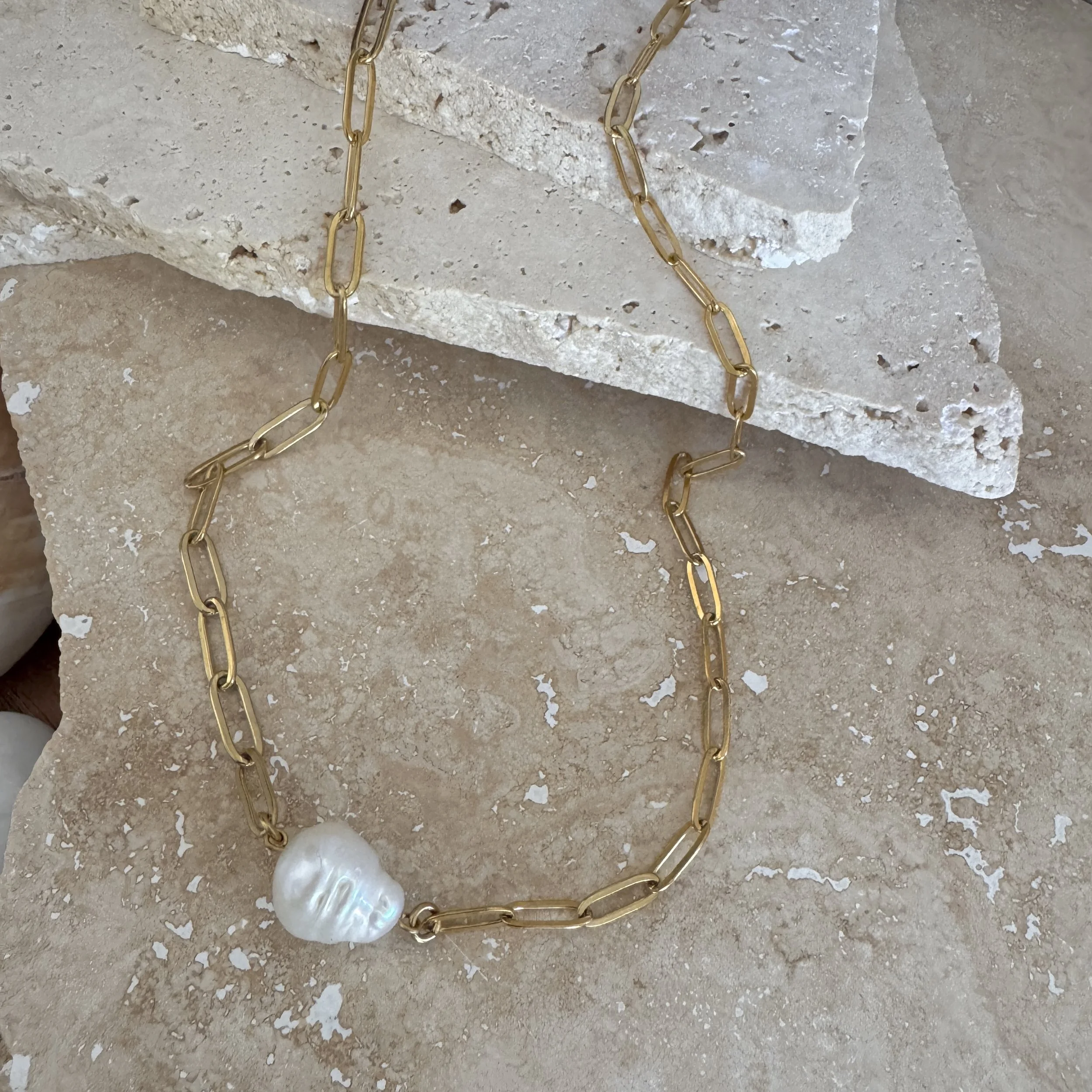 Inline Necklace