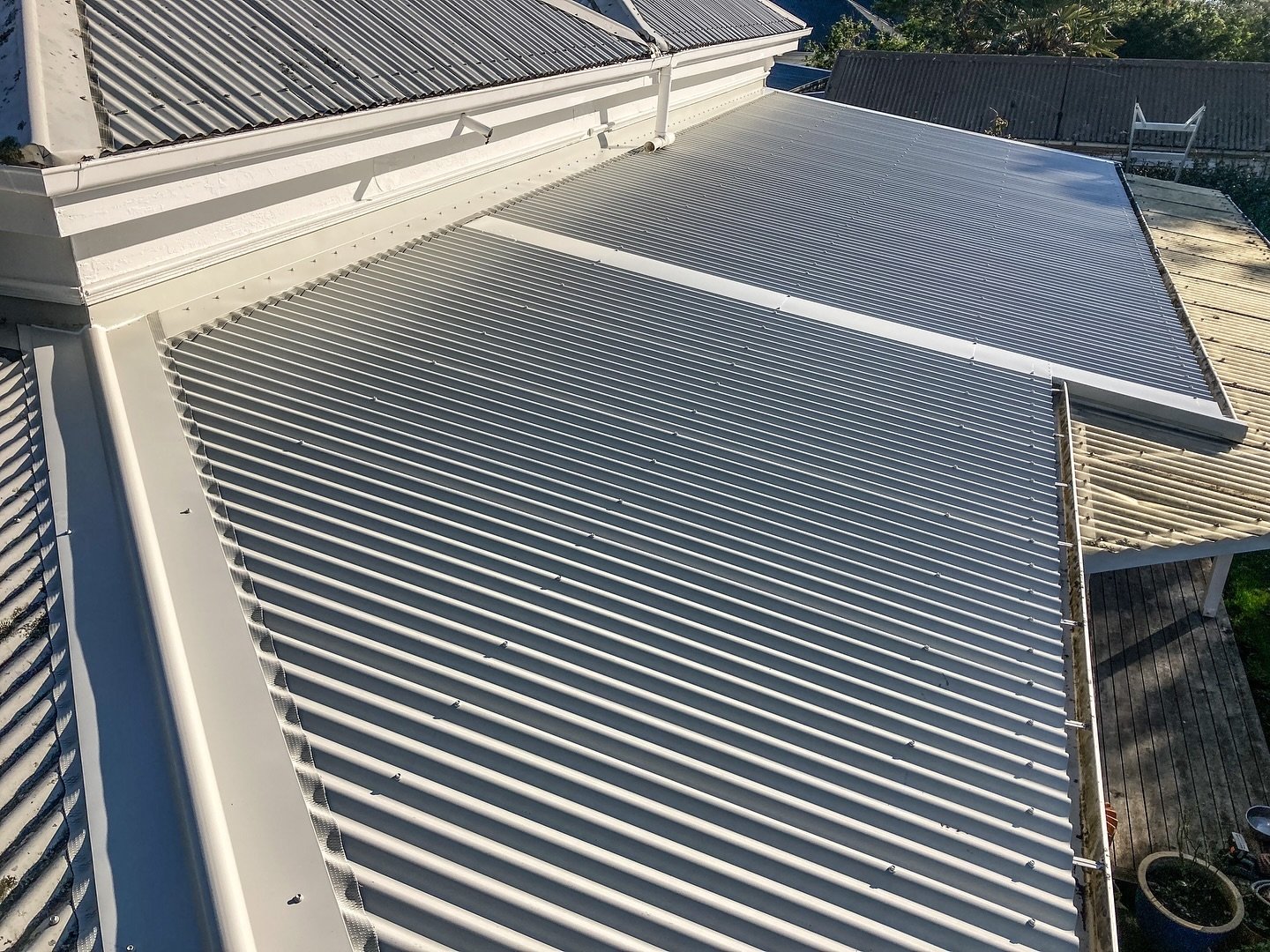 We are super proud to keep getting such amazing feedback from our customers. 
This partial replacement in Mount Eden was an other successful project:

✅ 0.55mm colorsteel Endura sheets 
✅ 0.55mm colorsteel Maxx Flashings 
✅ High quality synthetic und