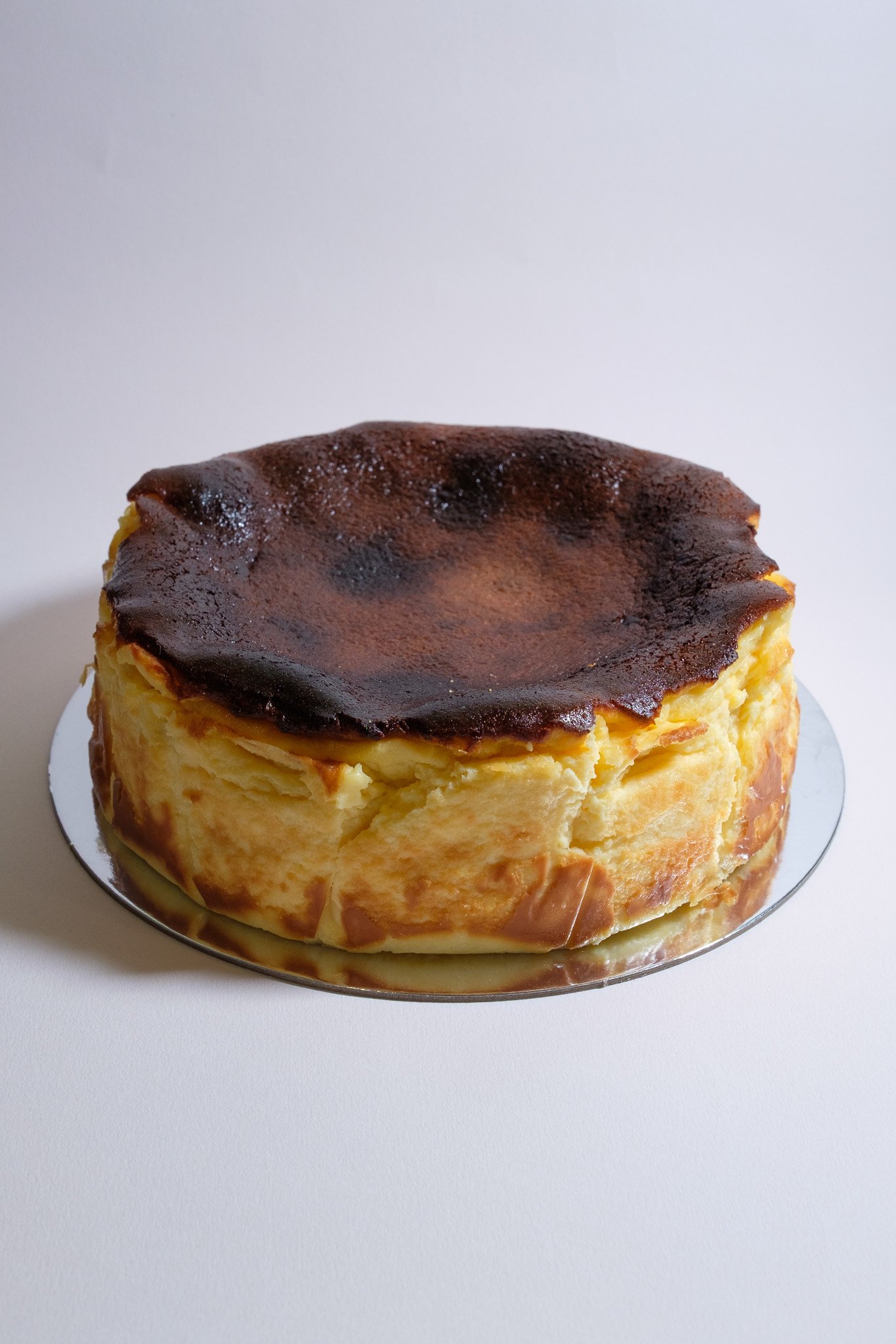 Basque Cheesecake 01.jpg