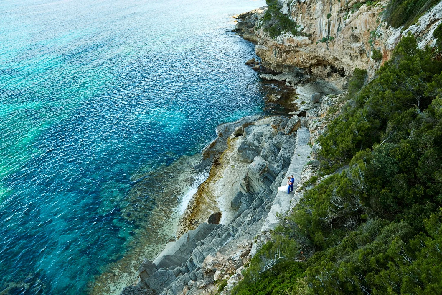 Ein Hochzeitsfoto von einem Hochzeitspaar auf Mallorca