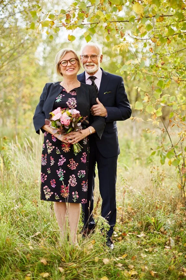 Ein Portraitfoto von einem Paar zur goldenen Hochzeit