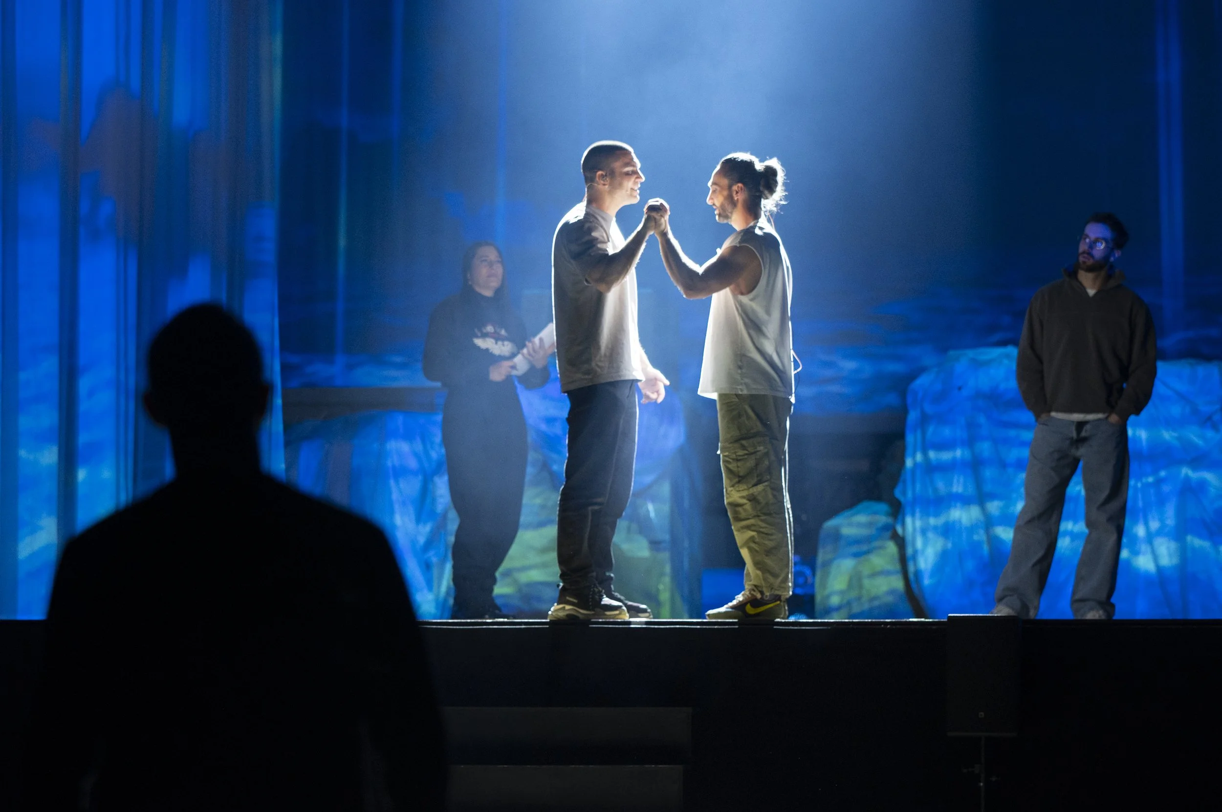 PASCAL OBISPO, Les Dix Commandements, ALBERT COHEN, GIULIANO PEPARINI, VINCENZO PISCOPO, Making-Of, Coulisses, Préparation, Spectacle, Costume, Danse, Chanteur, Juliette Jem, photographe, France, Paris, Italie, ANDREAS
MÜLLER, VERONICA
PEPARINI