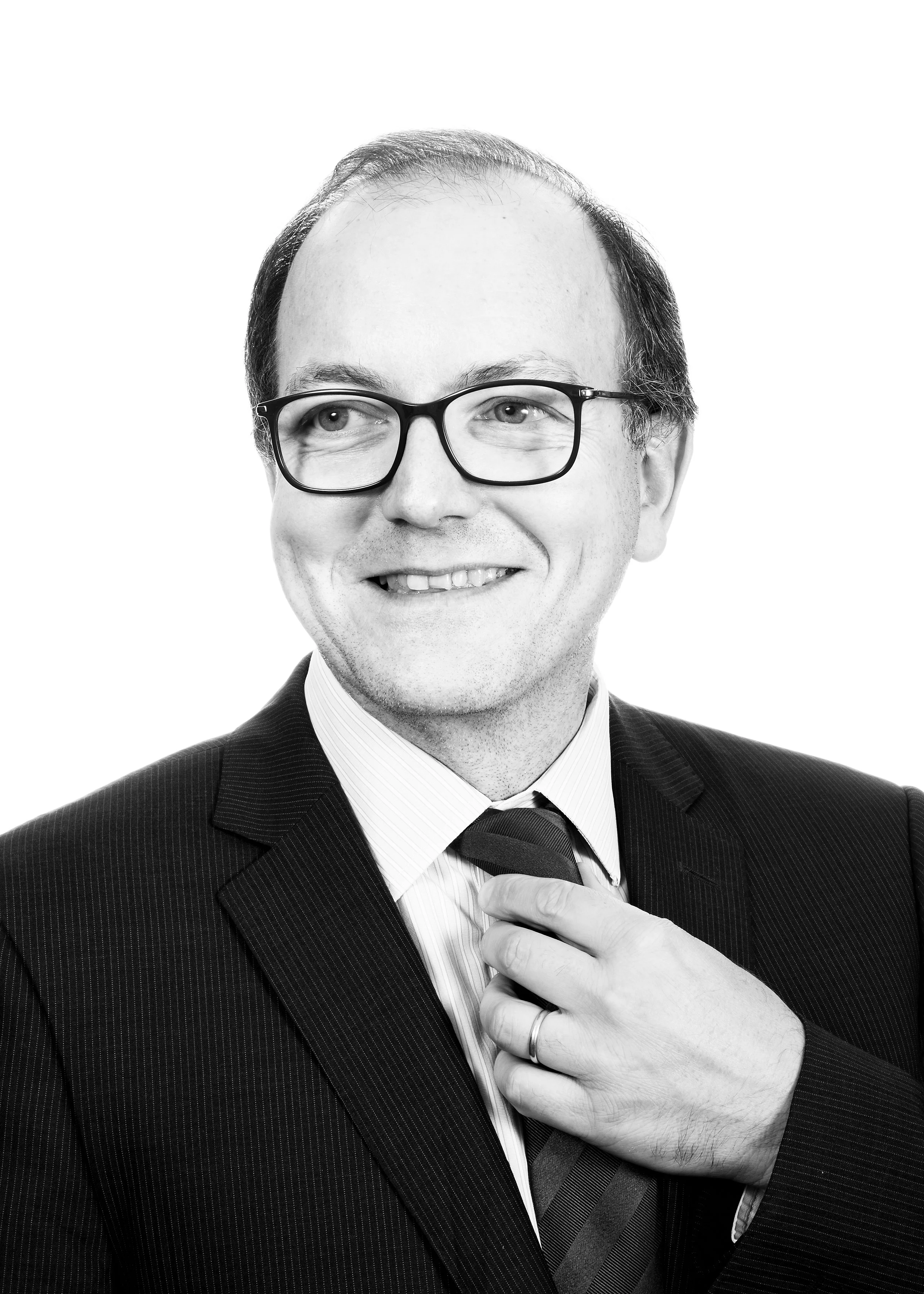 Portrait Professionnel Paris Expert Comptable N&B Entreprise Société Paris Perpignan France ; Portrait Professionnel; Paris; Perpignan; Montpellier; France; Sud; Photo; Qualité; Juliette Jem; Avocat; Droit; Toulouse; Entreprise; Professionnel; Narbon