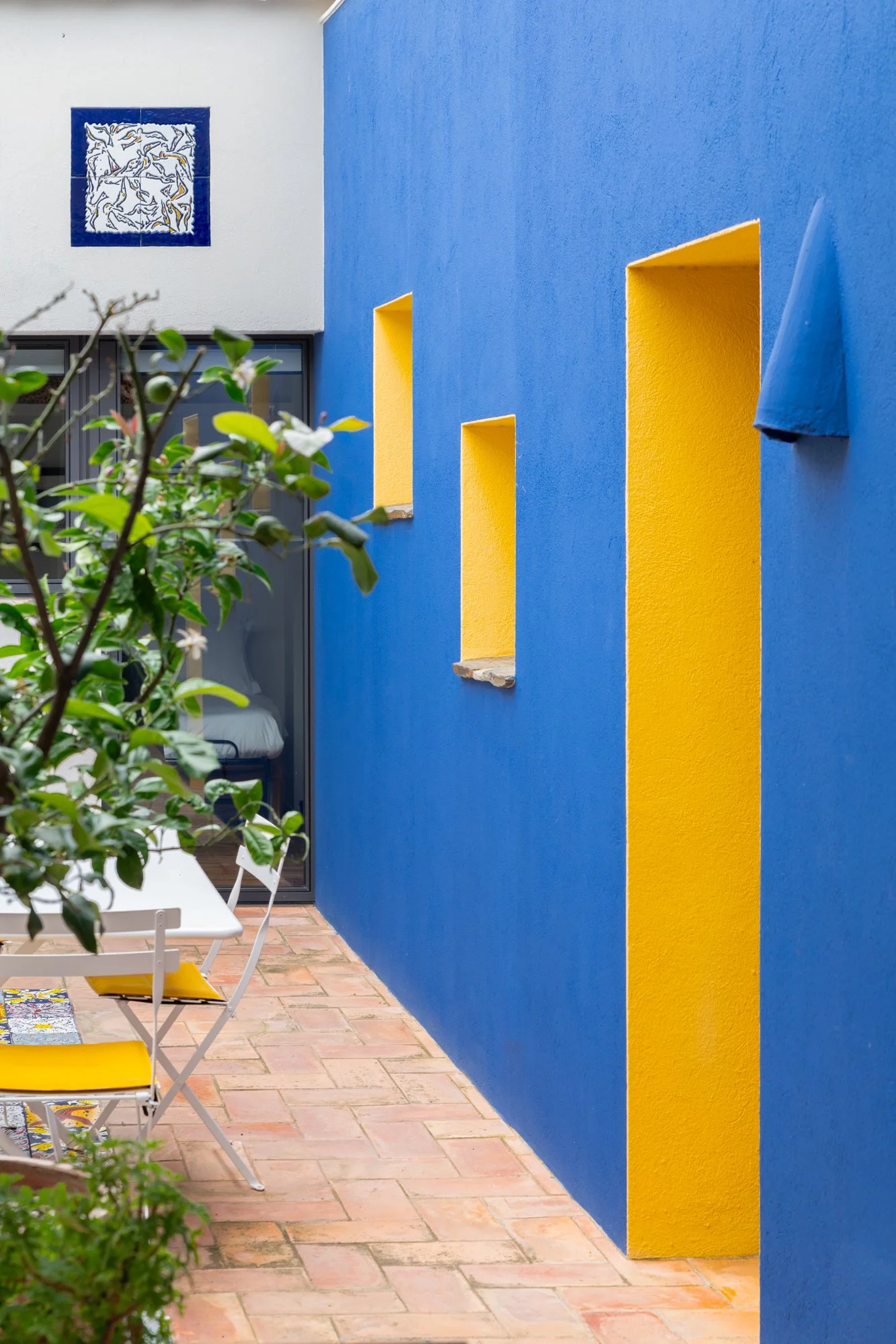 Salvador Dalí, Casa del Capitan, Port Lligat, Cadaqués, Costa Brava, Villa, Mariage; France ;  Photographe, Juliette Jem, Biens Immobiliers Architecture Intérieur Architecte Décorateur Salon Cuisine Salle de Bain Marbre Paris Perpignan ©Juliette Jem 