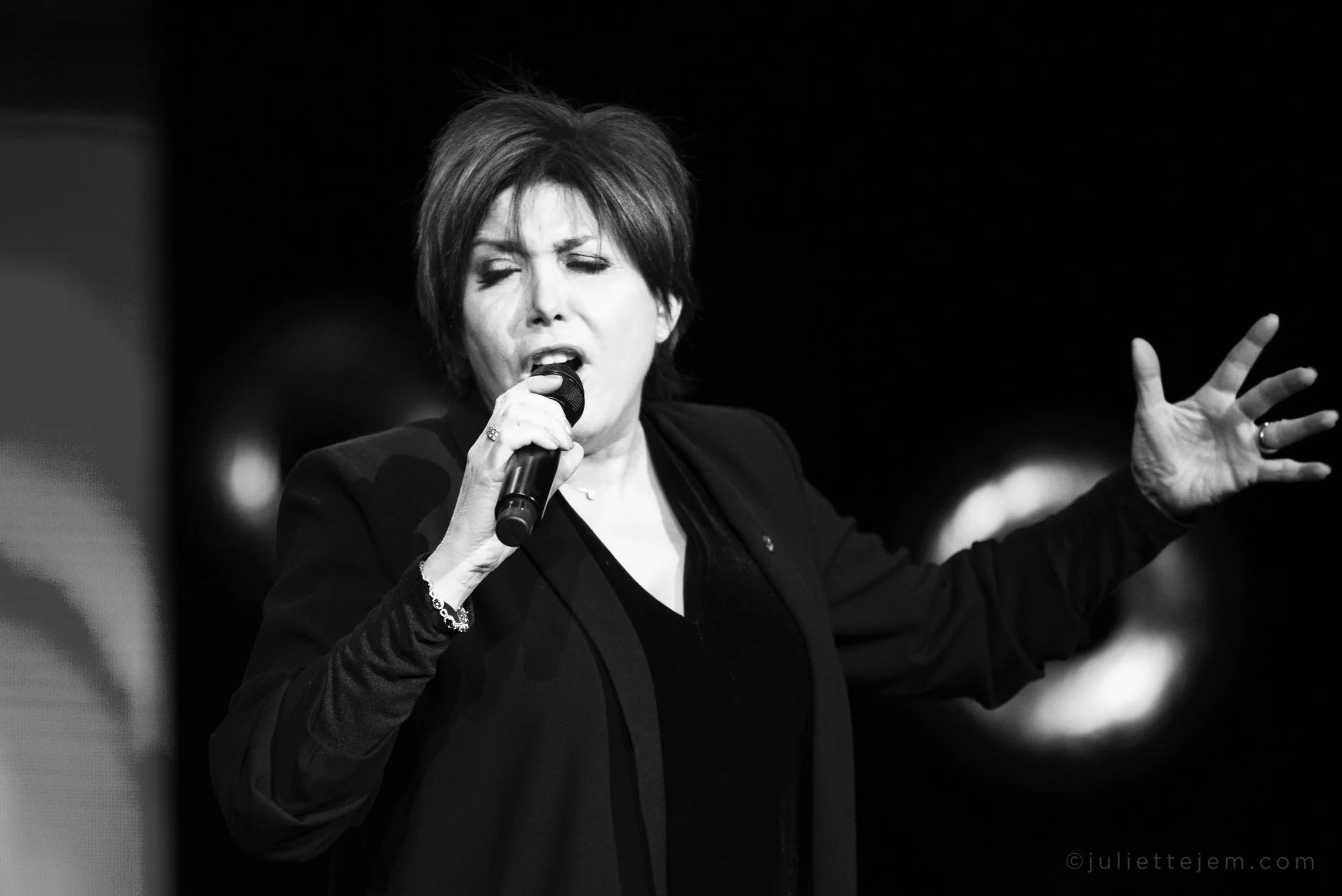 Liane Foly Concert Nuit de la Déprime Evènement Paris Perpignan France 