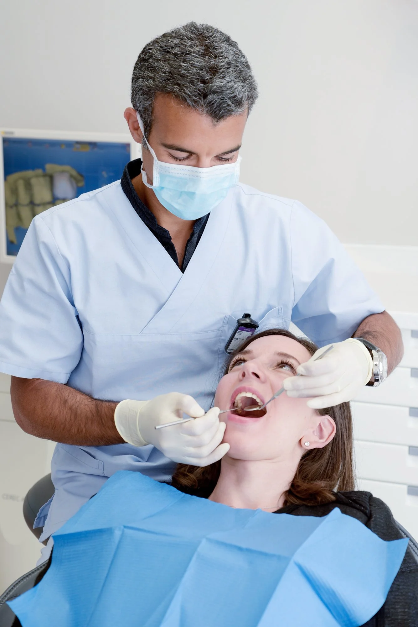 Dentiste Paris Perpignan Portrait Professionnel Entreprise Société Paris Perpignan France ; Portrait Professionnel Paris Expert-Comptable N&B Paris Perpignan France ; Portrait Professionnel; Paris; Perpignan; Montpellier; France; Sud; Photo; Qualité;
