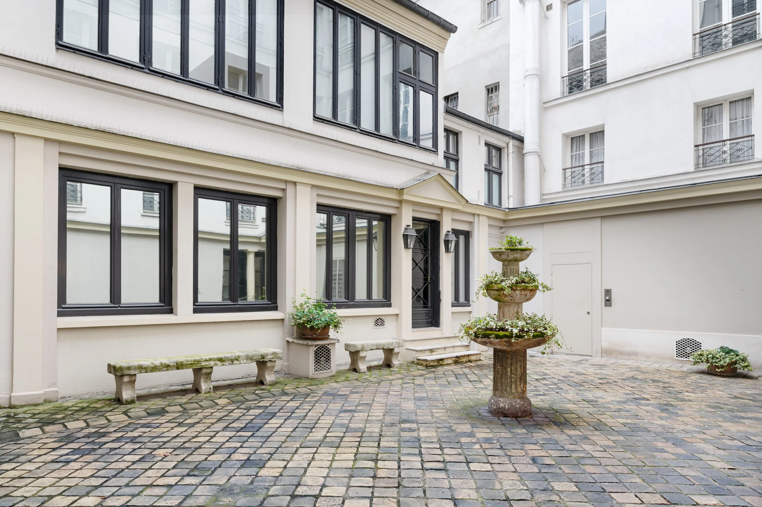 Biens Immobiliers Architecture Intérieur Architecte Décorateur Salon Cuisine Salle de Bain Marbre Paris Perpignan ©Juliette Jem  