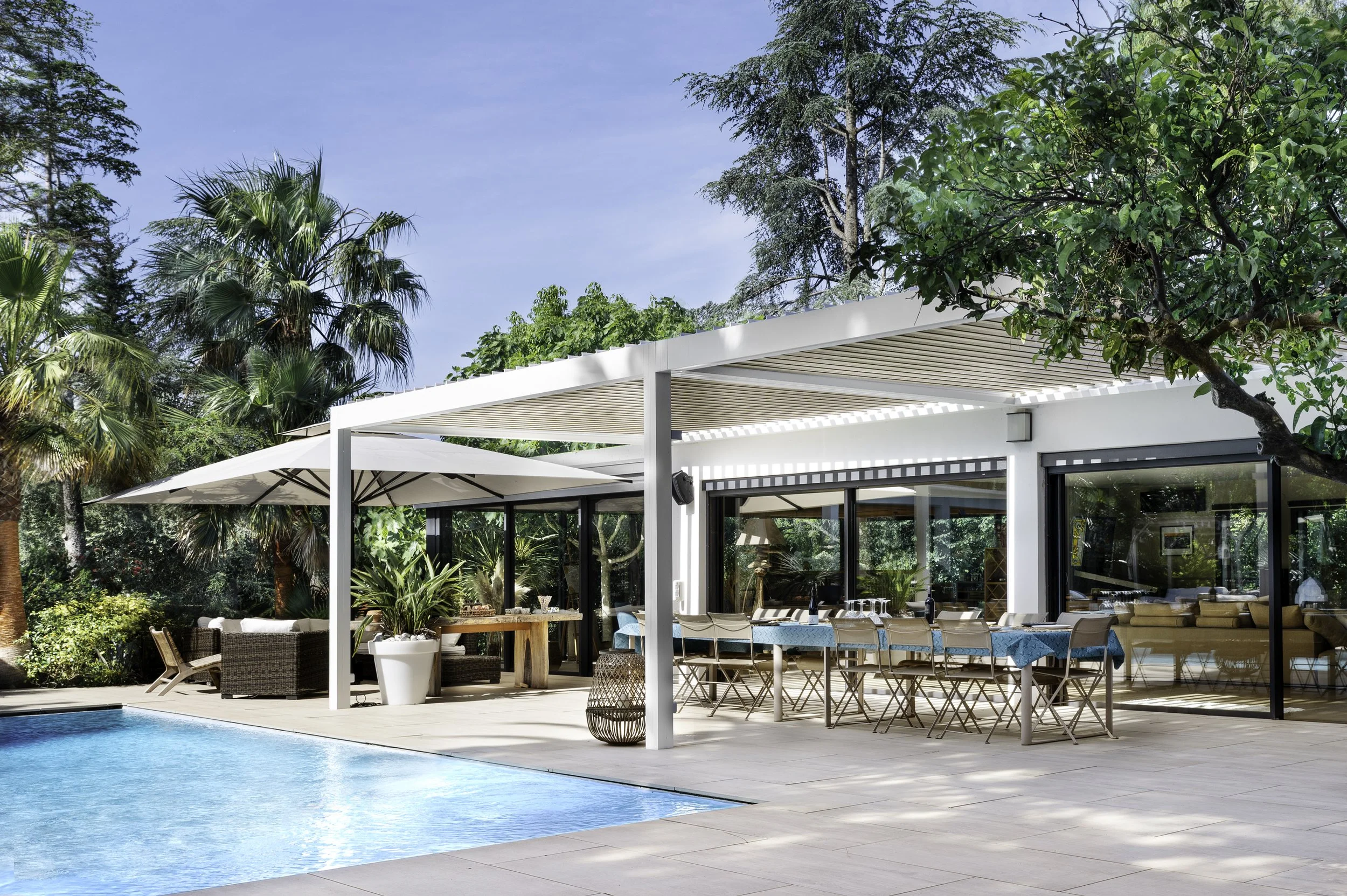 Architecture Jardin; Pergola; Terrasse; Cote Vermeil; Côte d'azure; Toulouse; Montpelier; Méditerranée; Intérieur Architecte Décorateur Salon Cuisine Salle de Bain Marbre Paris Perpignan ©Juliette Jem 
Architecture Intérieur; Architecte; Décorateur; 