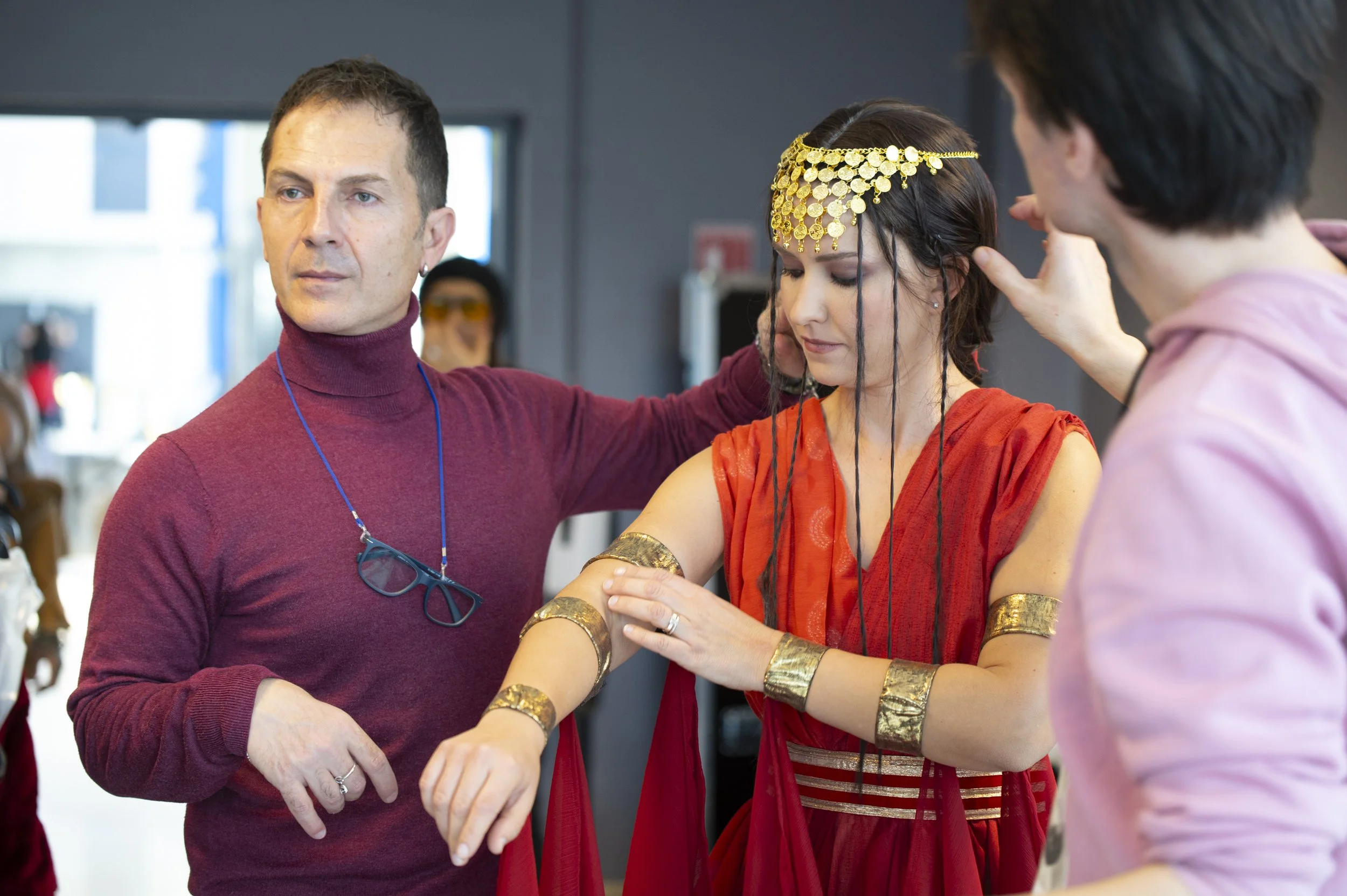 PASCAL OBISPO, Les Dix Commandements, ALBERT COHEN, GIULIANO PEPARINI, VINCENZO PISCOPO, Making-Of, Coulisses, Préparation, Spectacle, Costume, Danse, Chanteur, Juliette Jem, photographe, France, Paris, Italie, ANDREAS
MÜLLER, VERONICA
PEPARINI
