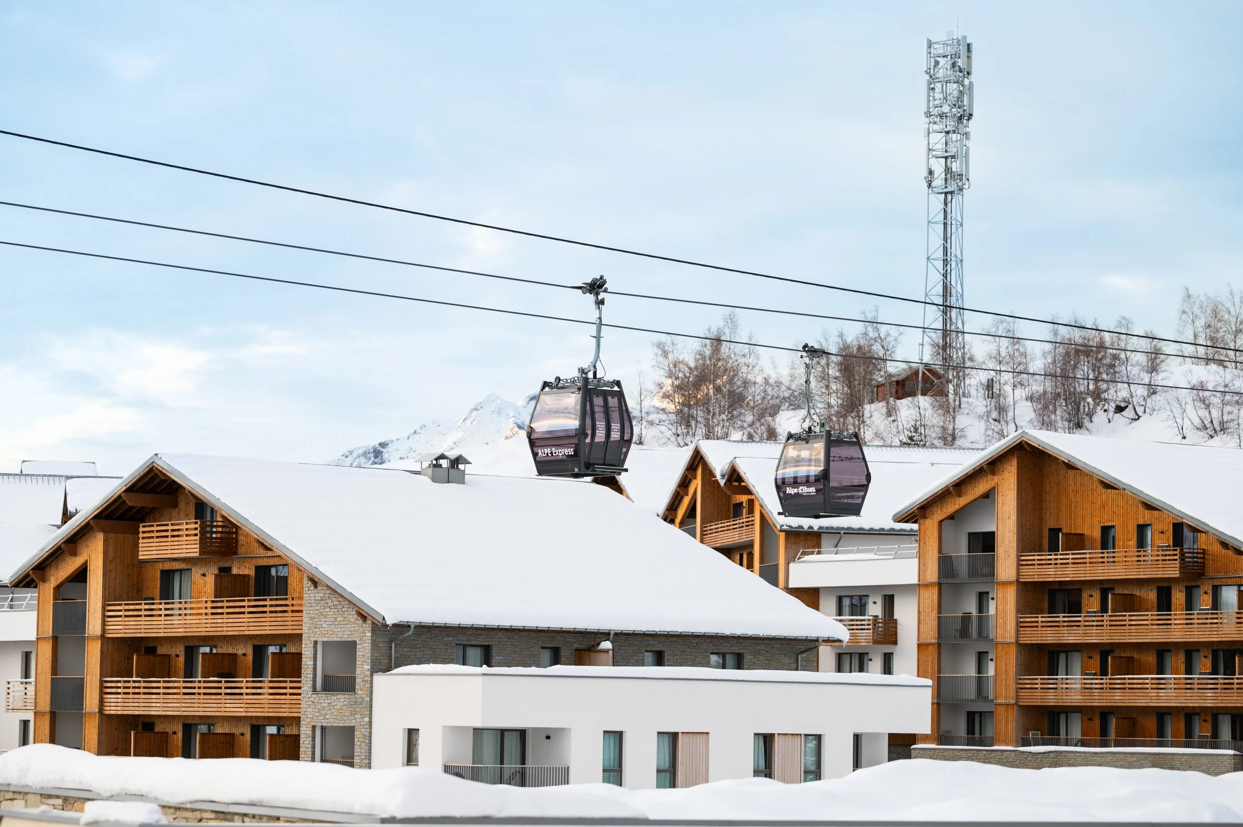 Paysages, Montagne, Mer, Eau, Terre, Lac, Fleur, Nature, Randonnée, Perpignan, Paris, Pyrénées-Orientales, Occitanie, Neige, Halpe d'Huez, ski; Juliette Jem; Photographe; Evènement; Entreprise