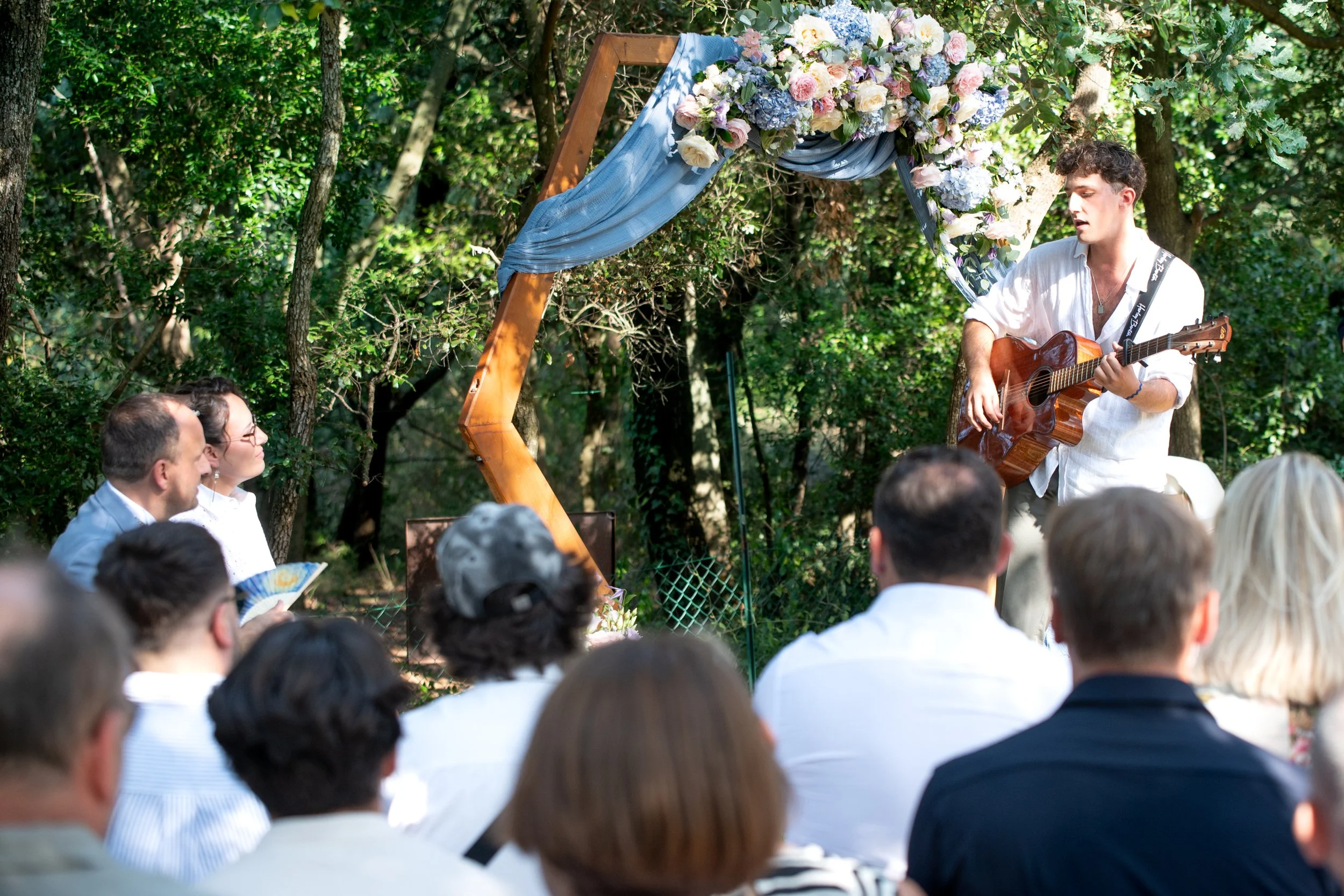 Mariage; France ;  photographe mariage, juliette jem, glamour; chic; française; charme; amour; mariage, wedding; fete, Sud; méditerranée; passion; photo; charme; Paris; Perpignan; Aix-en-Provence; Collioure; Eglise; Plage; alliances; PO; Pyrénées Ori