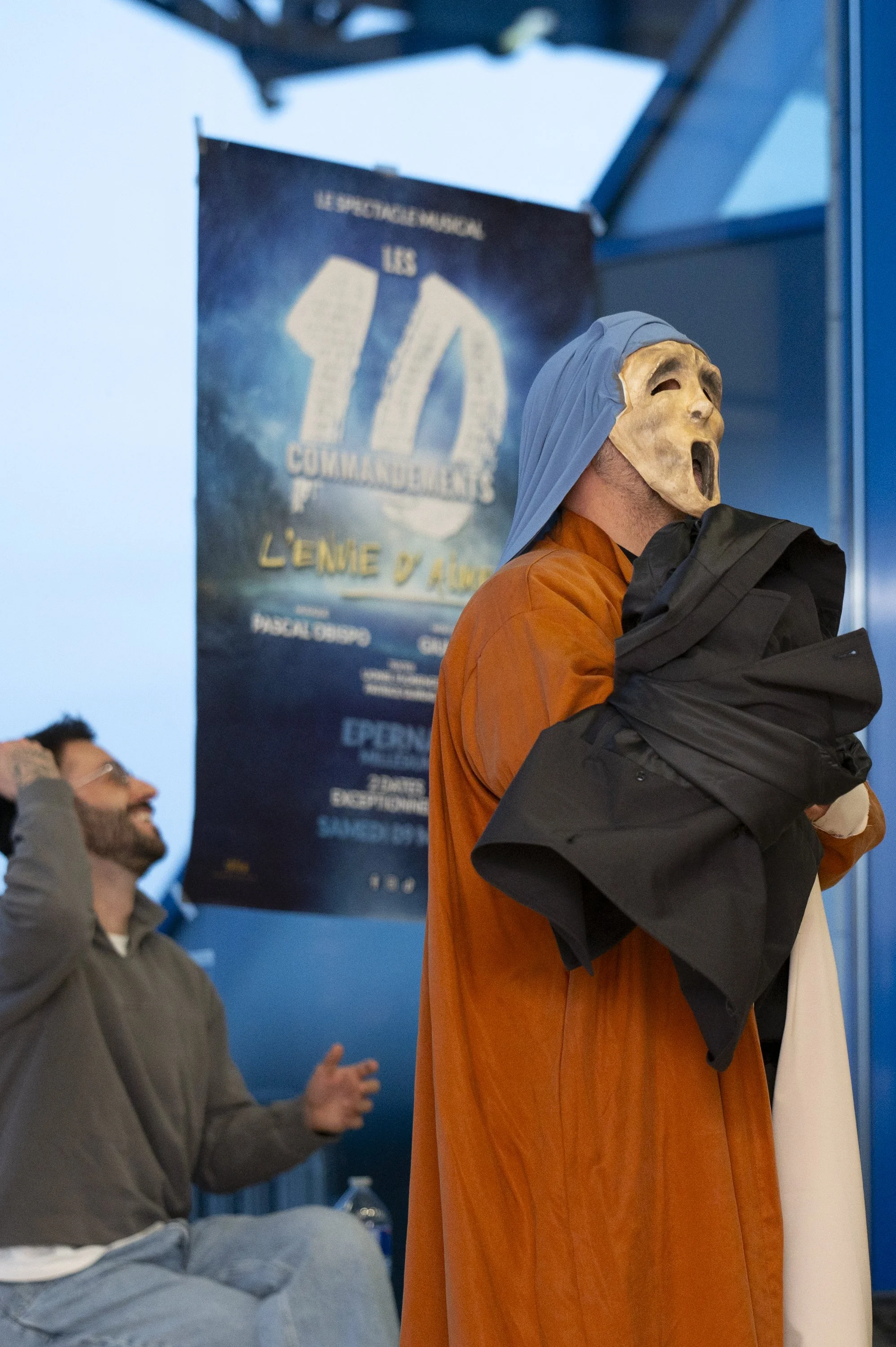 PASCAL OBISPO, Les Dix Commandements, ALBERT COHEN, GIULIANO PEPARINI, VINCENZO PISCOPO, Making-Of, Coulisses, Préparation, Spectacle, Costume, Danse, Chanteur, Juliette Jem, photographe, France, Paris, Italie, ANDREAS
MÜLLER, VERONICA
PEPARINI