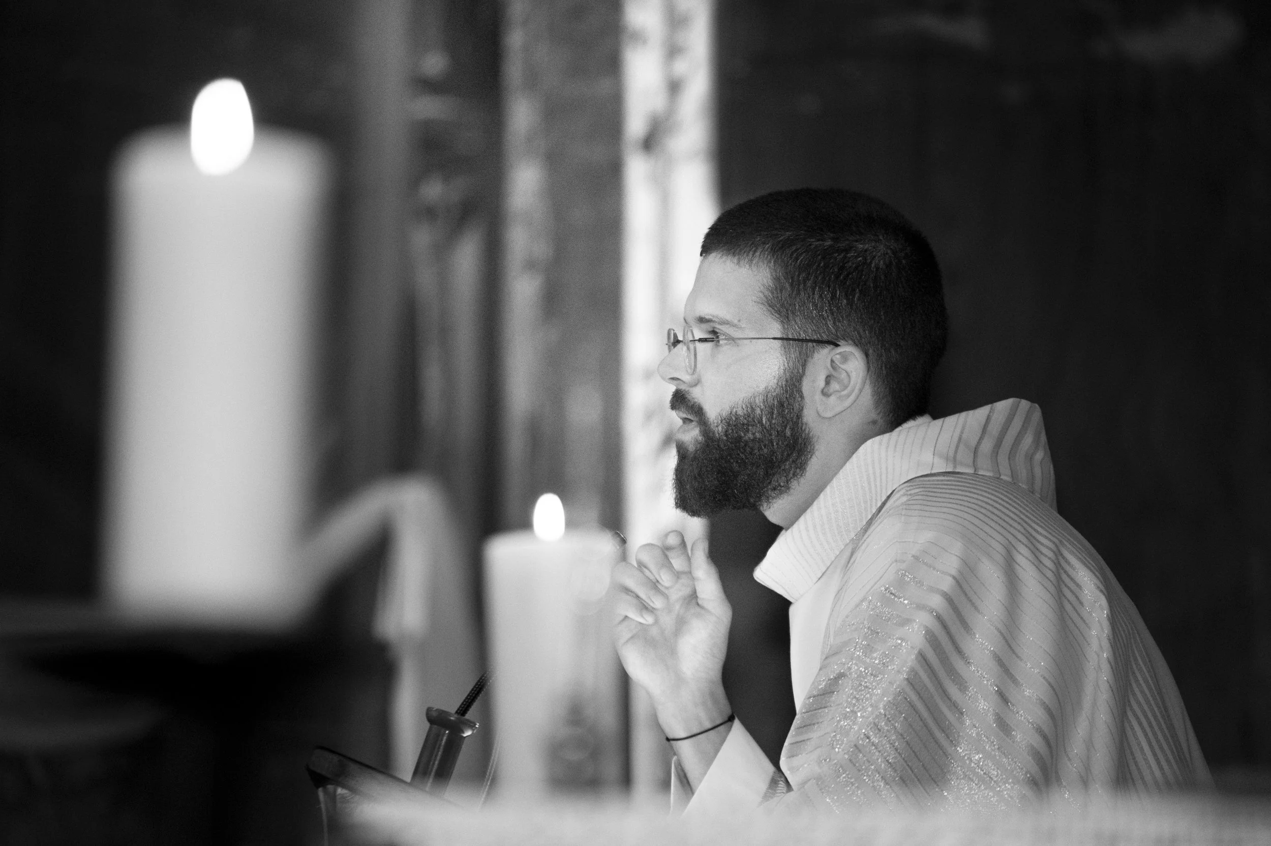 Mariage; France ;  photographe mariage, juliette jem, glamour; chic; française; charme; amour; mariage, wedding; fete, Sud; méditerranée; passion; photo; charme; Paris; Perpignan; Aix-en-Provence; Collioure; Eglise; Plage; alliances