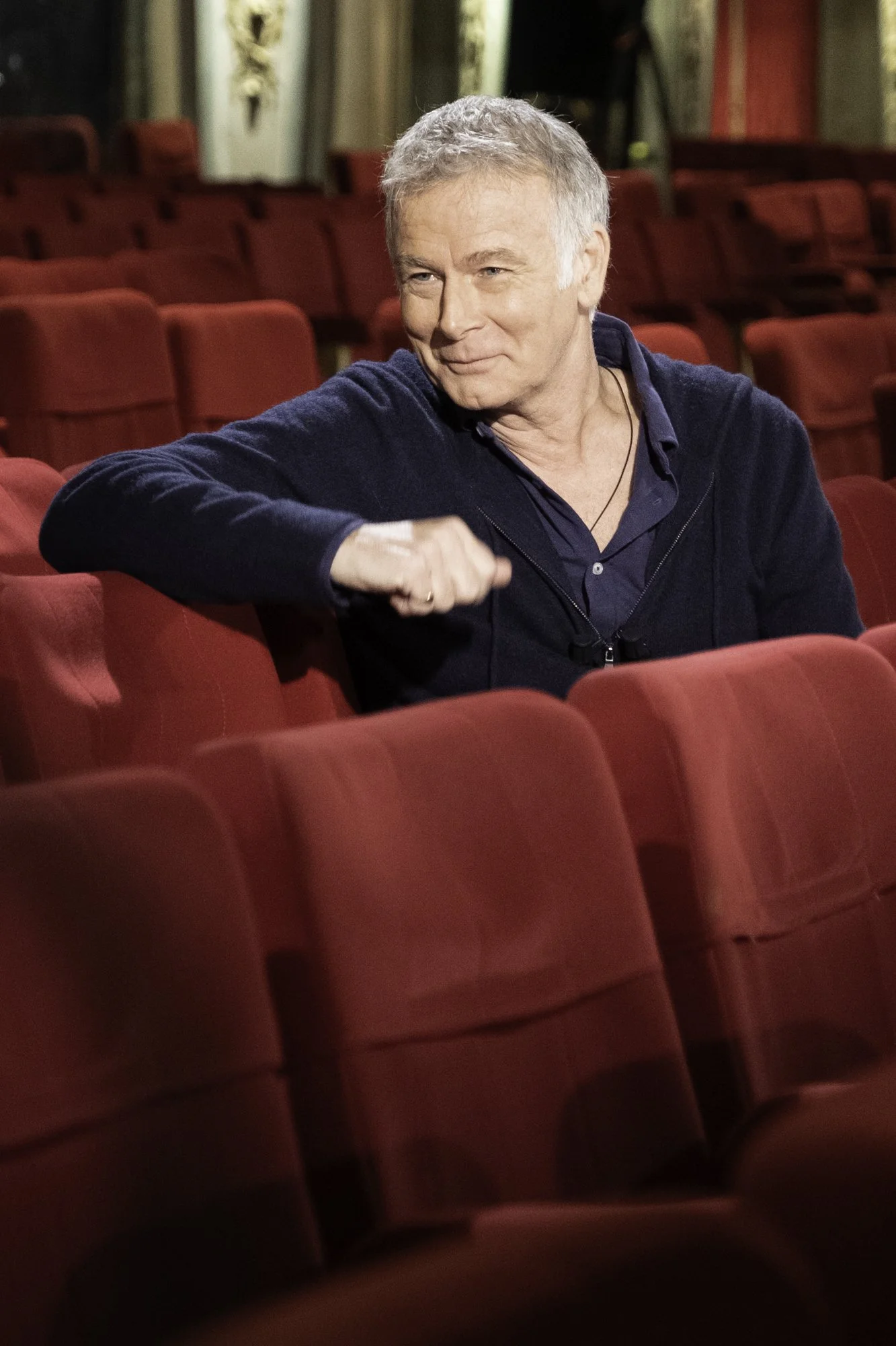 Raphaël Mezrahi Humoriste L'Humour de sa vie C8 émission de télé Backsatge Making-Of Paris Perpignan Musée Grévin Coulisses Franck Dubosc Humoriste