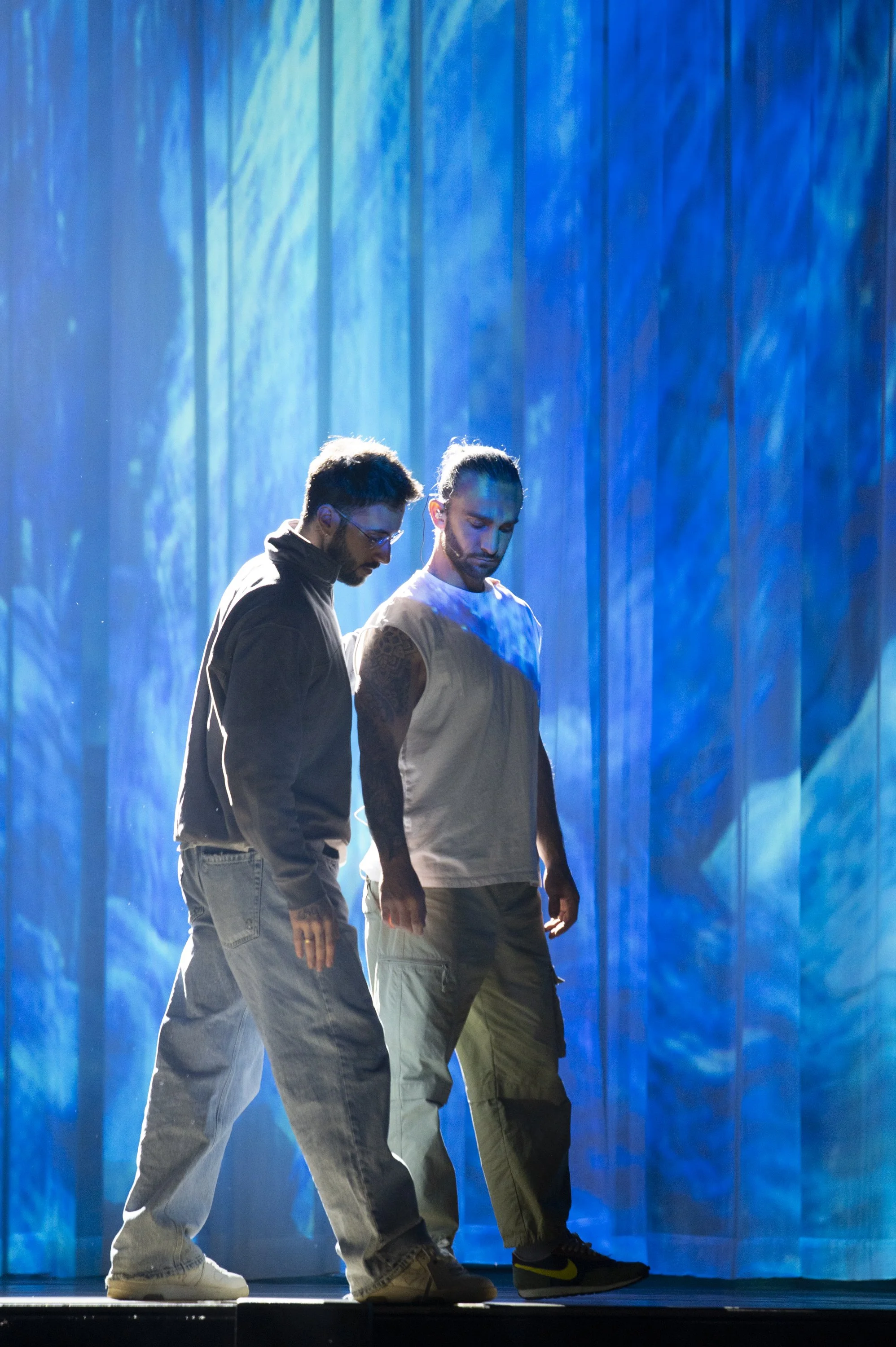 PASCAL OBISPO, Les Dix Commandements, ALBERT COHEN, GIULIANO PEPARINI, VINCENZO PISCOPO, Making-Of, Coulisses, Préparation, Spectacle, Costume, Danse, Chanteur, Juliette Jem, photographe, France, Paris, Italie, ANDREAS
MÜLLER, VERONICA
PEPARINI