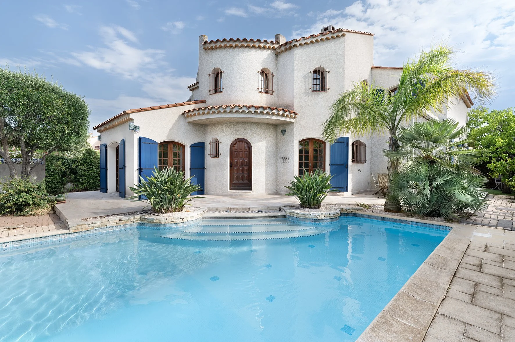 Villa; Perpignan; Sud France; Piscine; Biens Immobiliers Architecture Intérieur Architecte Décorateur Salon Cuisine Salle de Bain Marbre Paris Perpignan ©Juliette Jem  